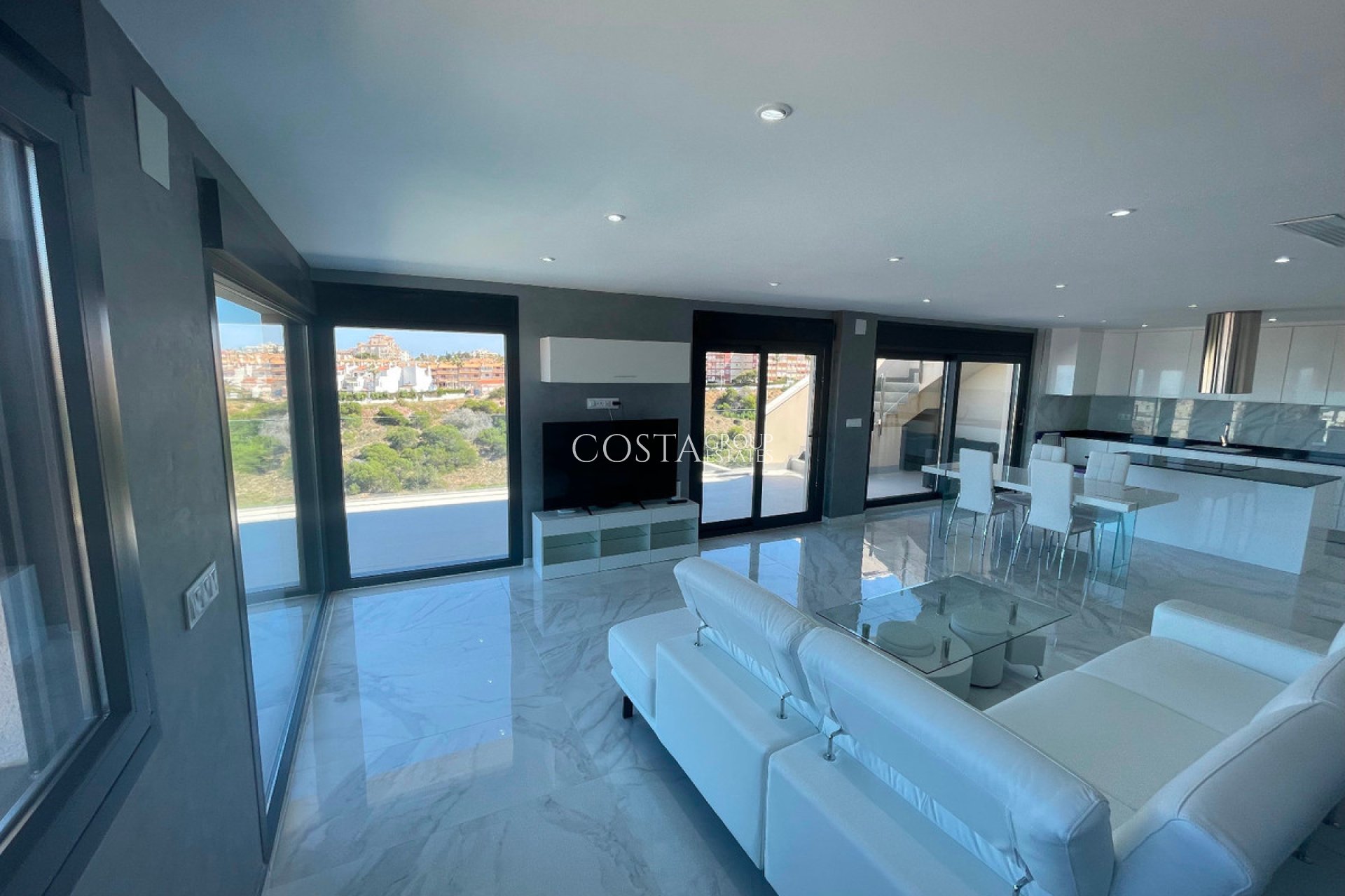 Herverkoop - Villa -
Torrevieja - La Mata