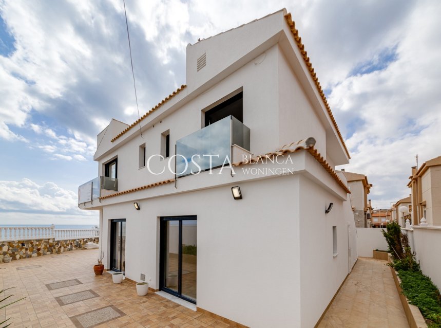 Herverkoop - Villa -
Torrevieja - La Mata