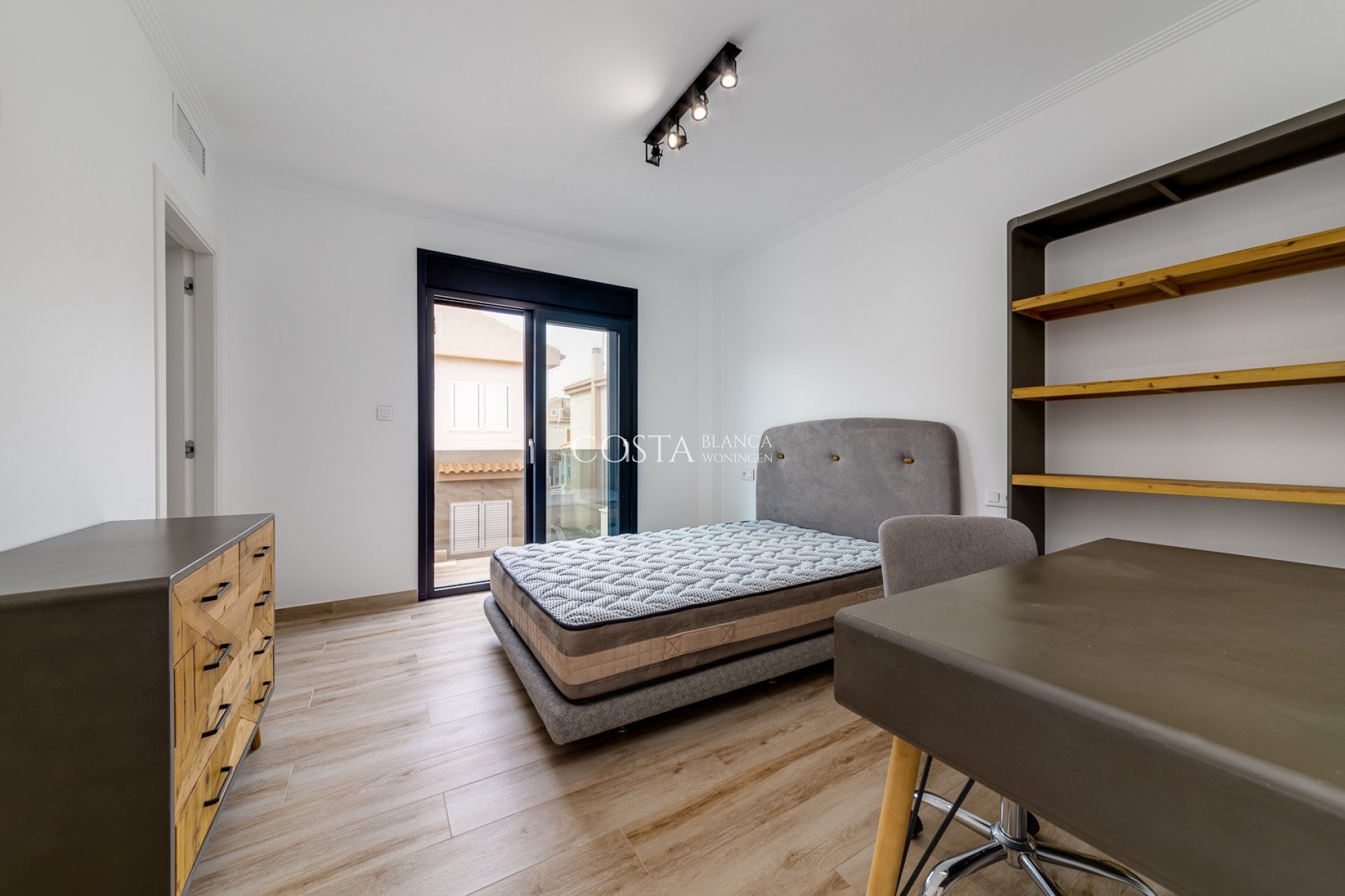 Herverkoop - Villa -
Torrevieja - La Mata