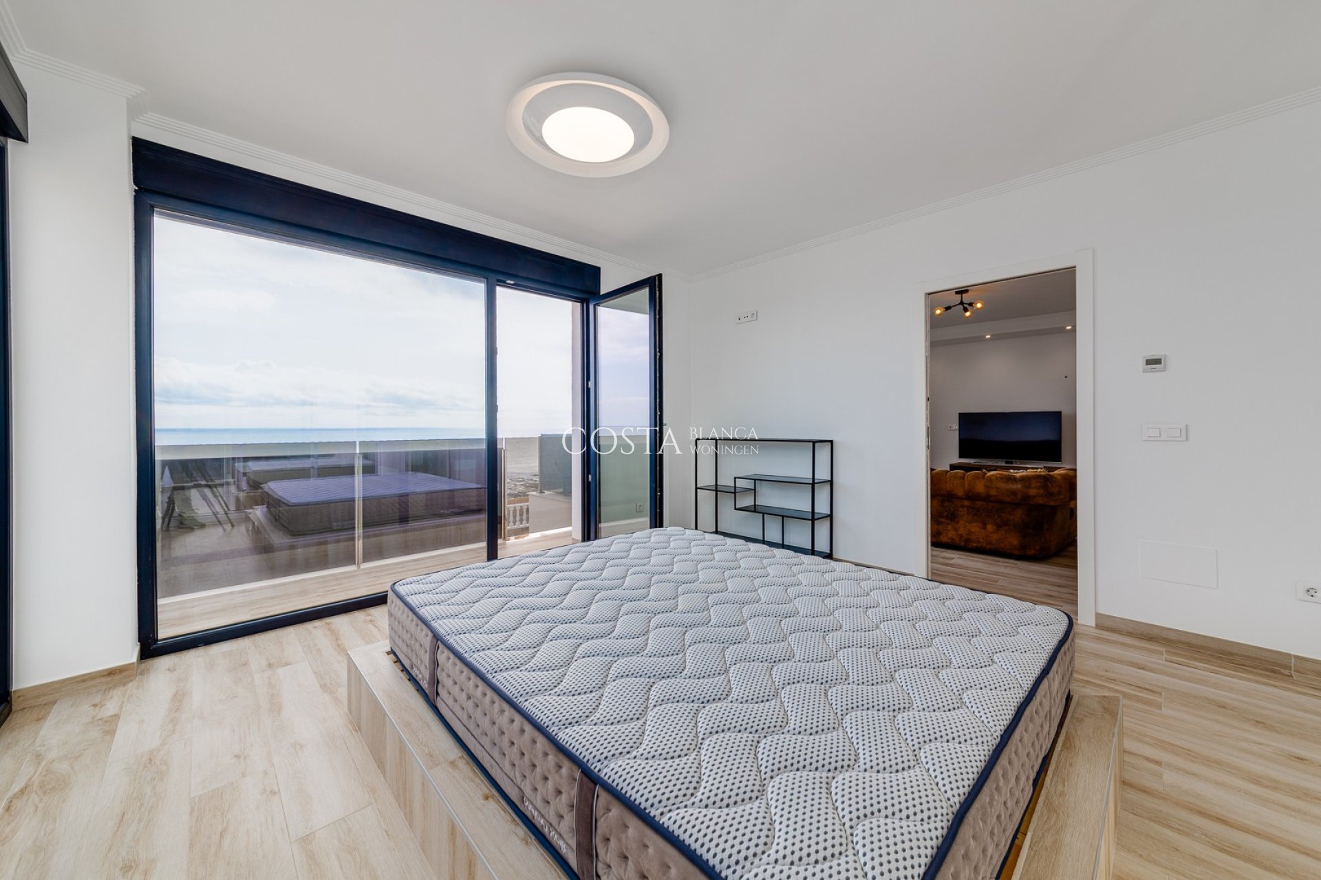 Herverkoop - Villa -
Torrevieja - La Mata