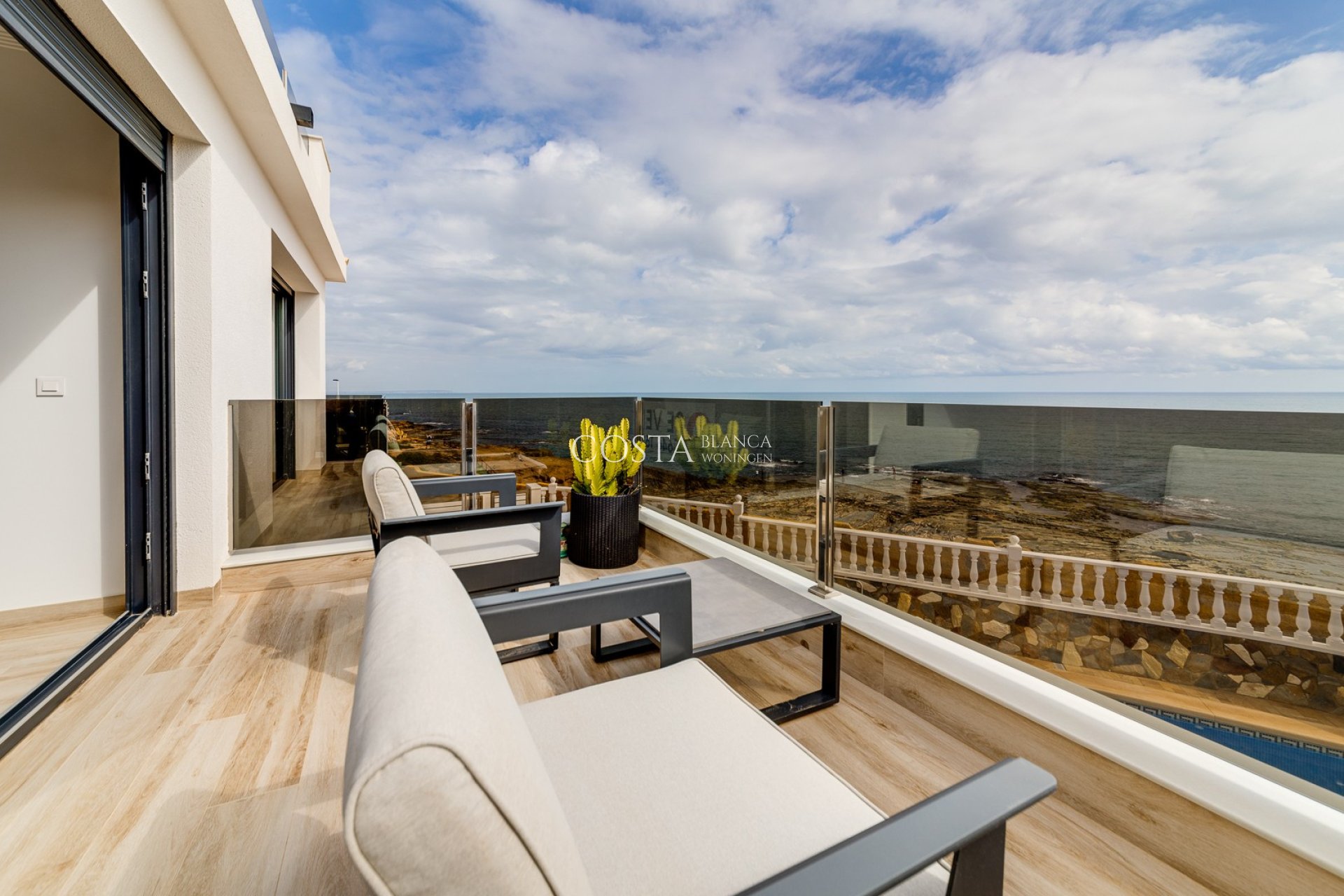 Herverkoop - Villa -
Torrevieja - La Mata