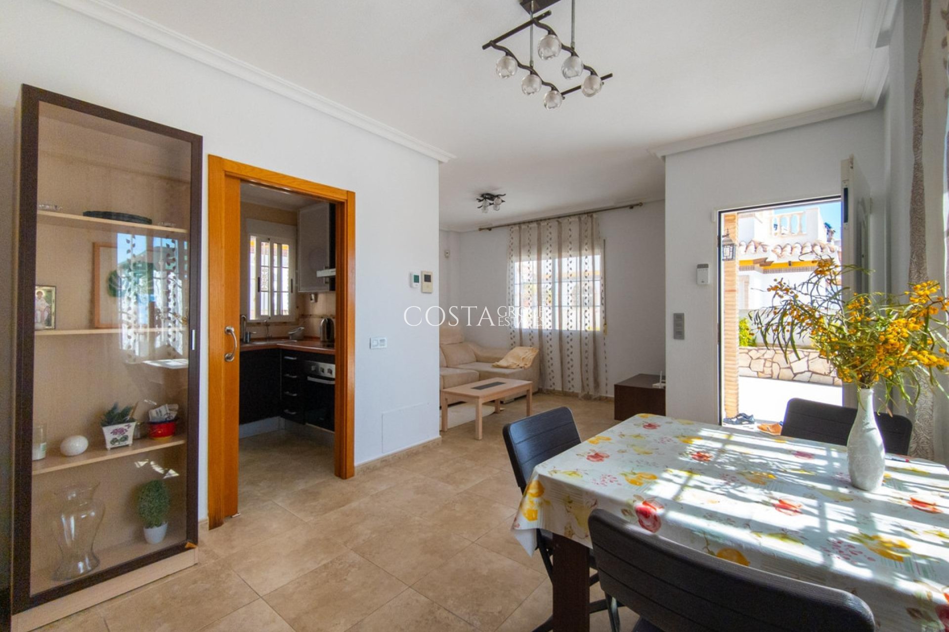 Herverkoop - Villa -
Torrevieja - La Mata