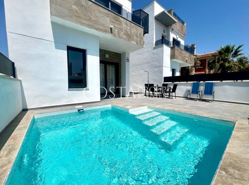 Herverkoop - Villa -
Torrevieja - La Siesta