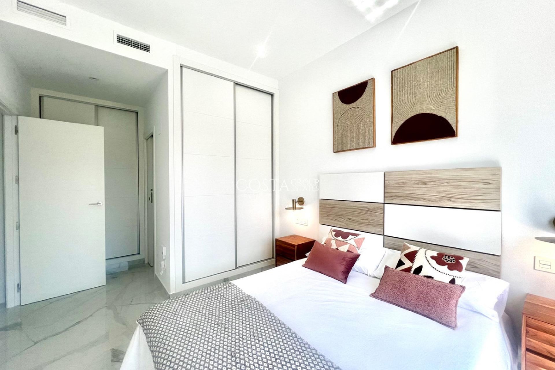 Herverkoop - Villa -
Torrevieja - La Siesta