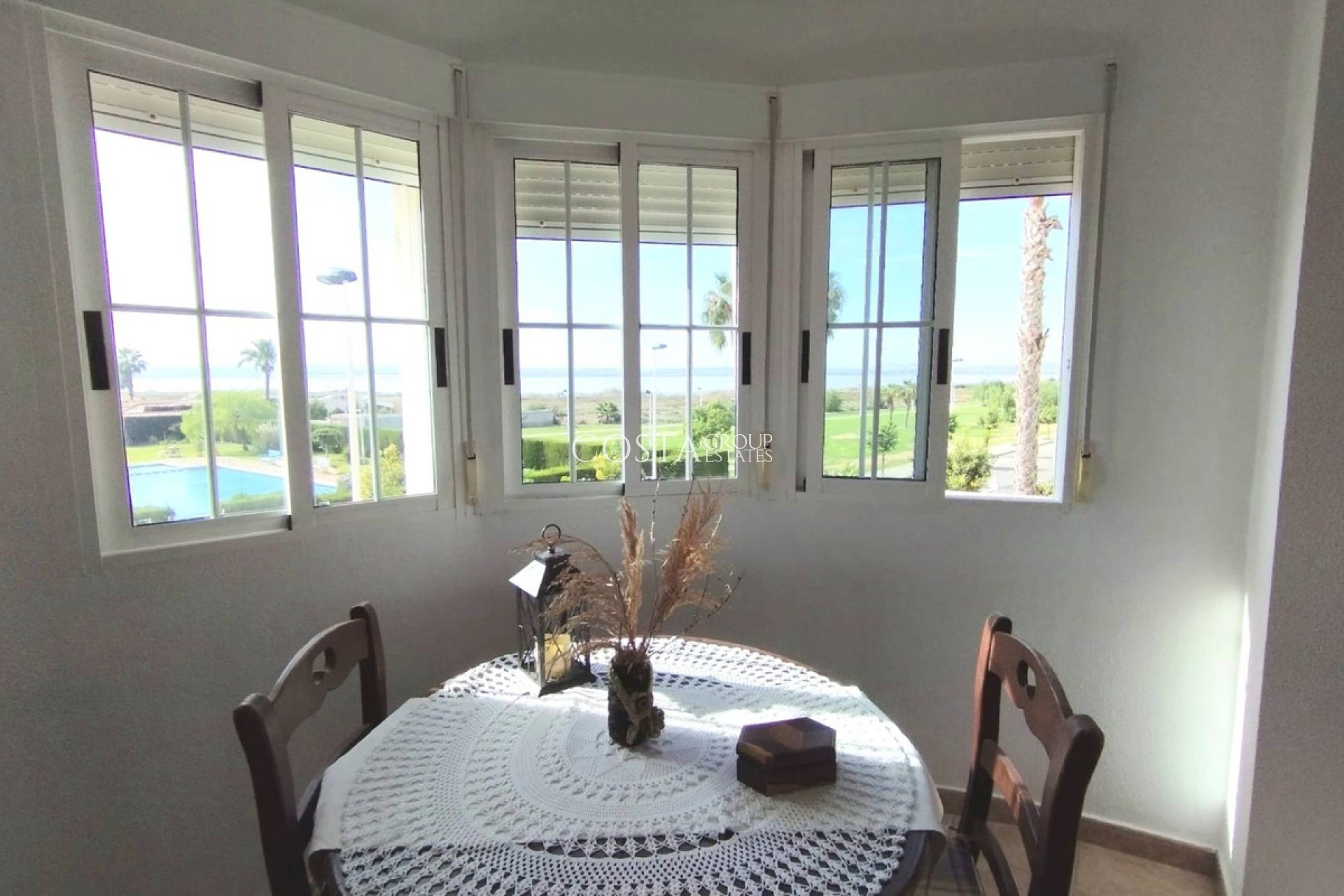 Herverkoop - Villa -
Torrevieja - La Siesta