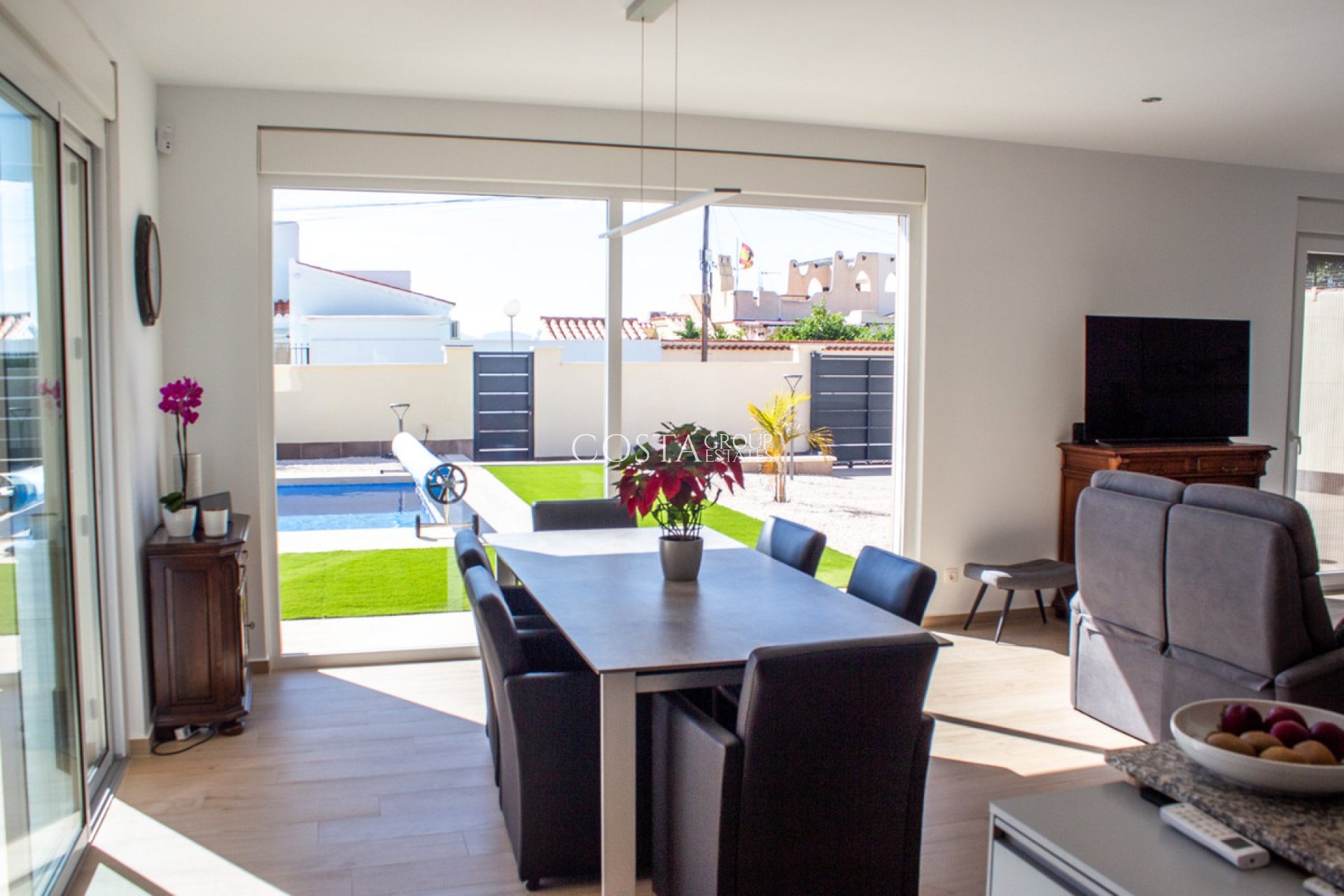 Herverkoop - Villa -
Torrevieja - La Siesta