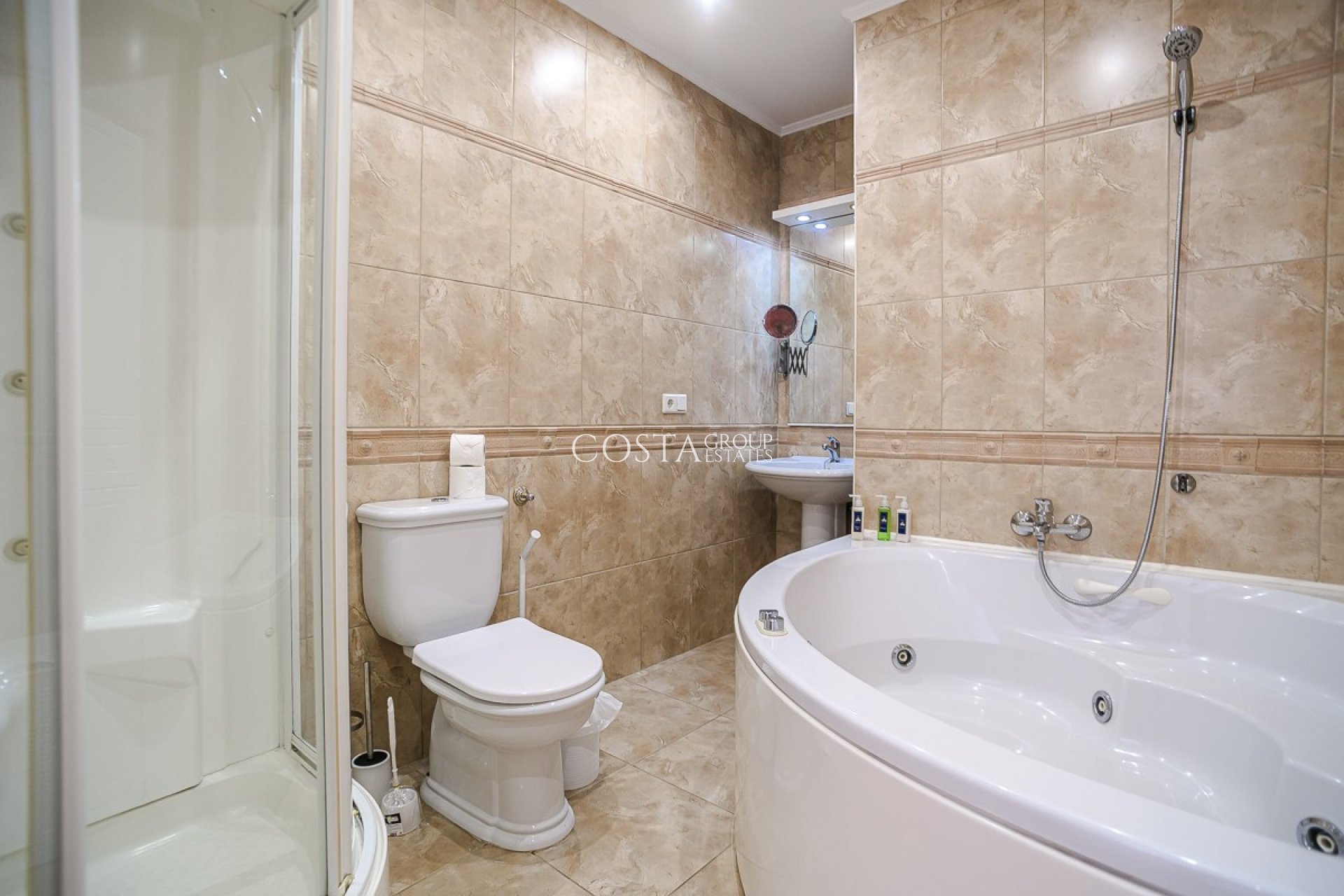 Herverkoop - Villa -
Torrevieja - La Siesta