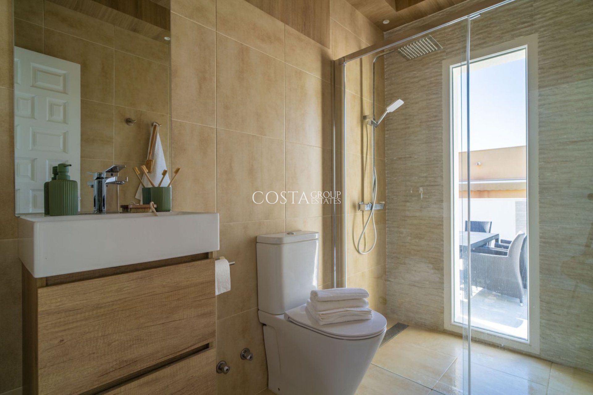 Herverkoop - Villa -
Torrevieja - La Siesta