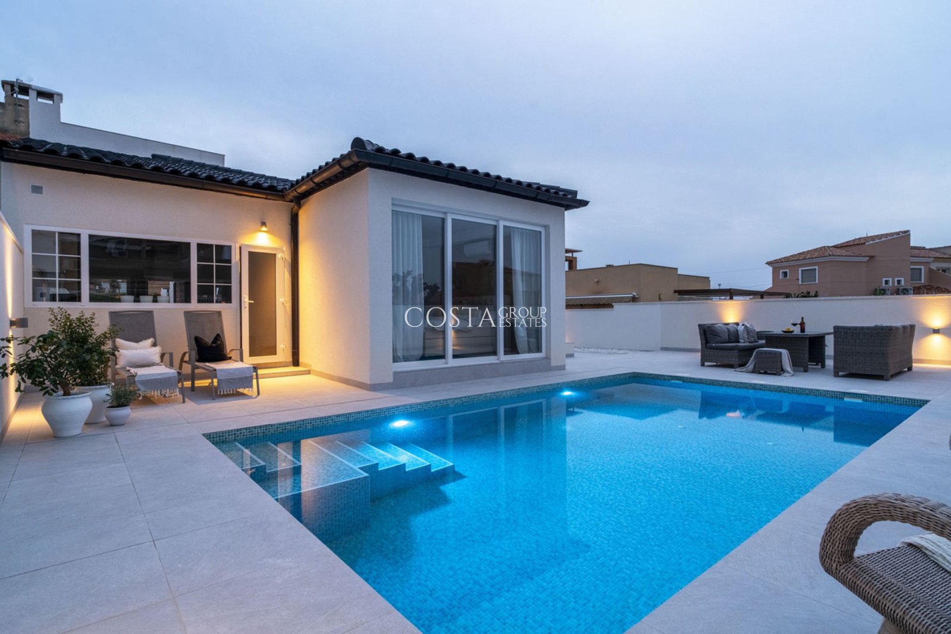 Herverkoop - Villa -
Torrevieja - La Siesta