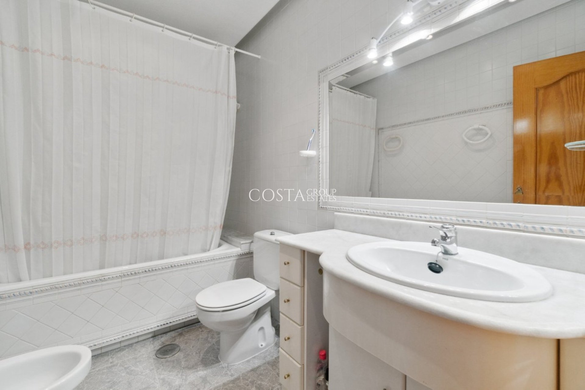 Herverkoop - Villa -
Torrevieja - La Veleta