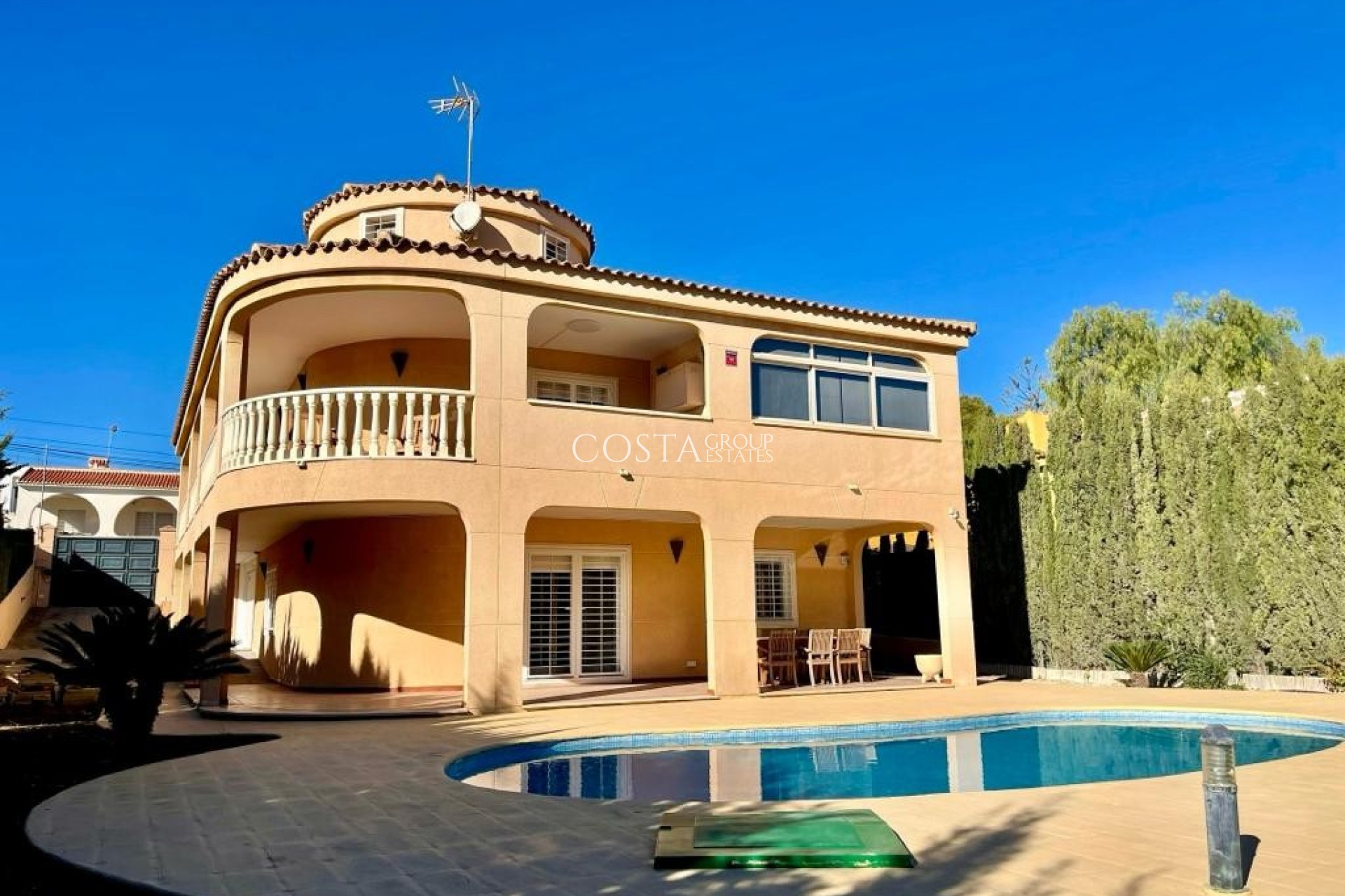 Herverkoop - Villa -
Torrevieja - Los Balcones