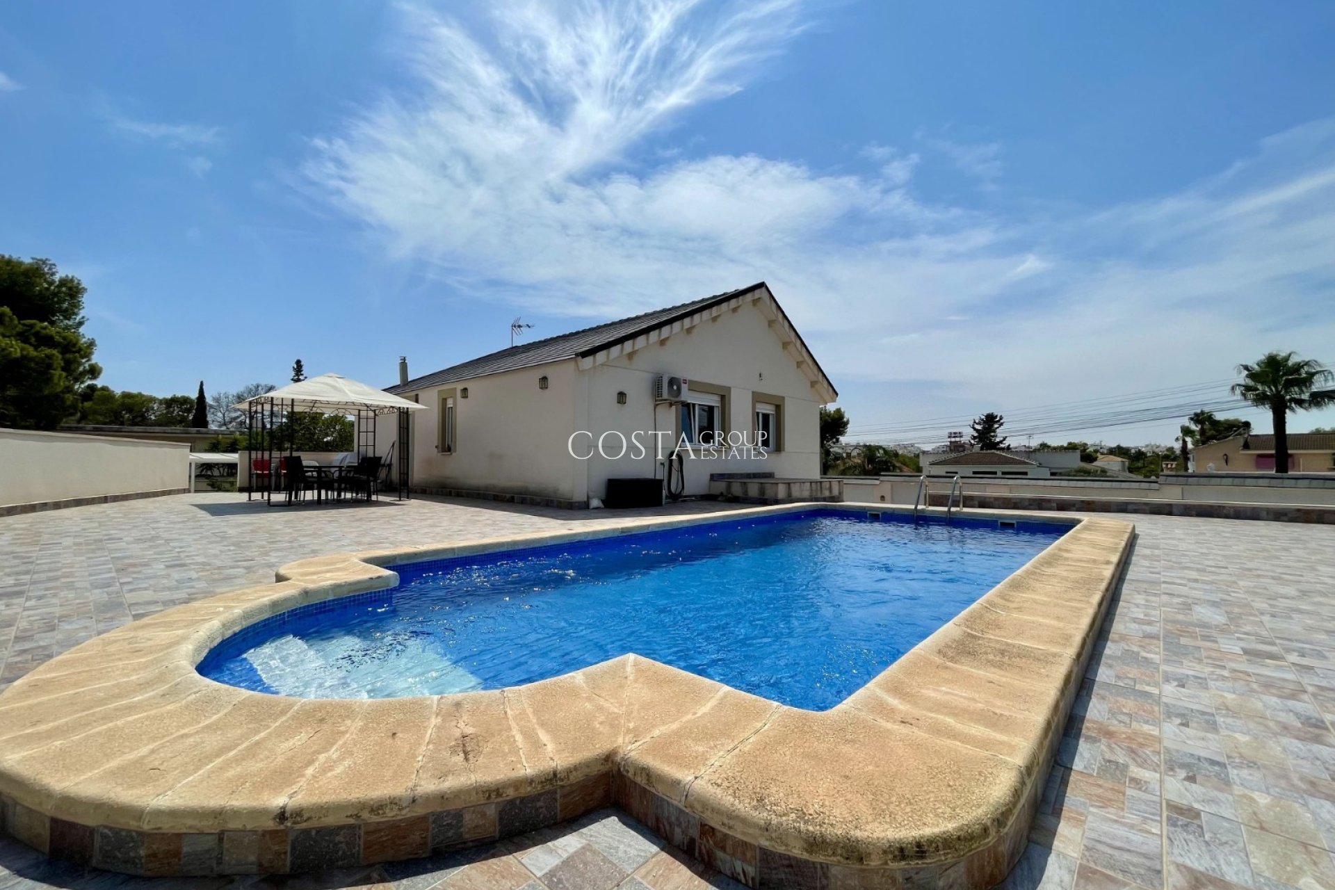Herverkoop - Villa -
Torrevieja - Los Balcones
