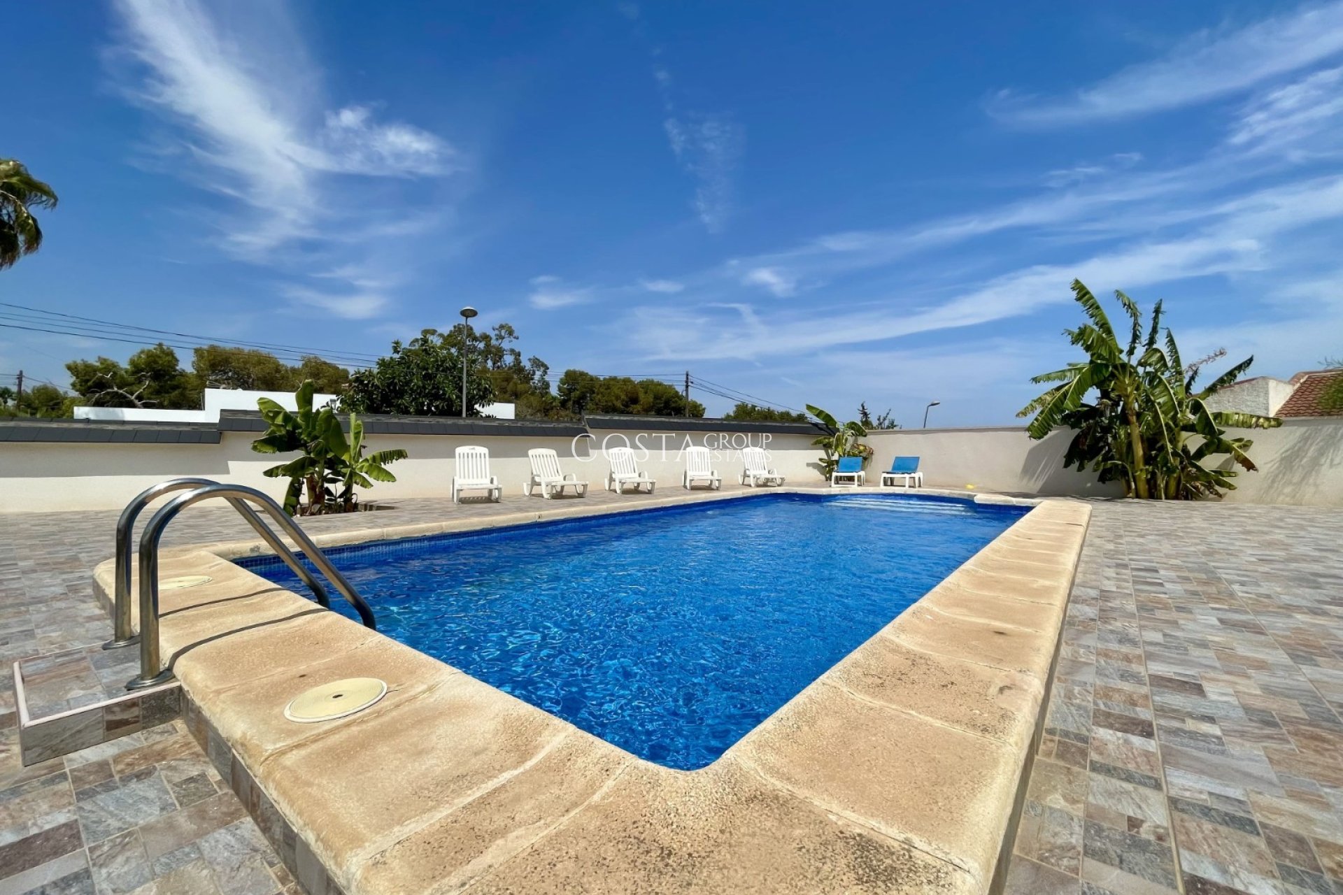 Herverkoop - Villa -
Torrevieja - Los Balcones