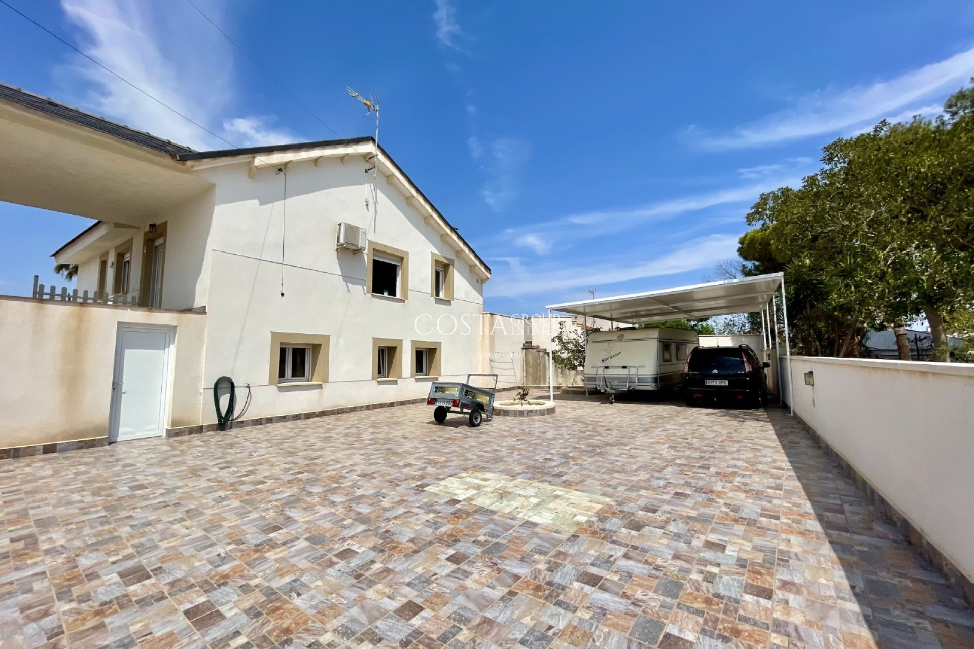 Herverkoop - Villa -
Torrevieja - Los Balcones