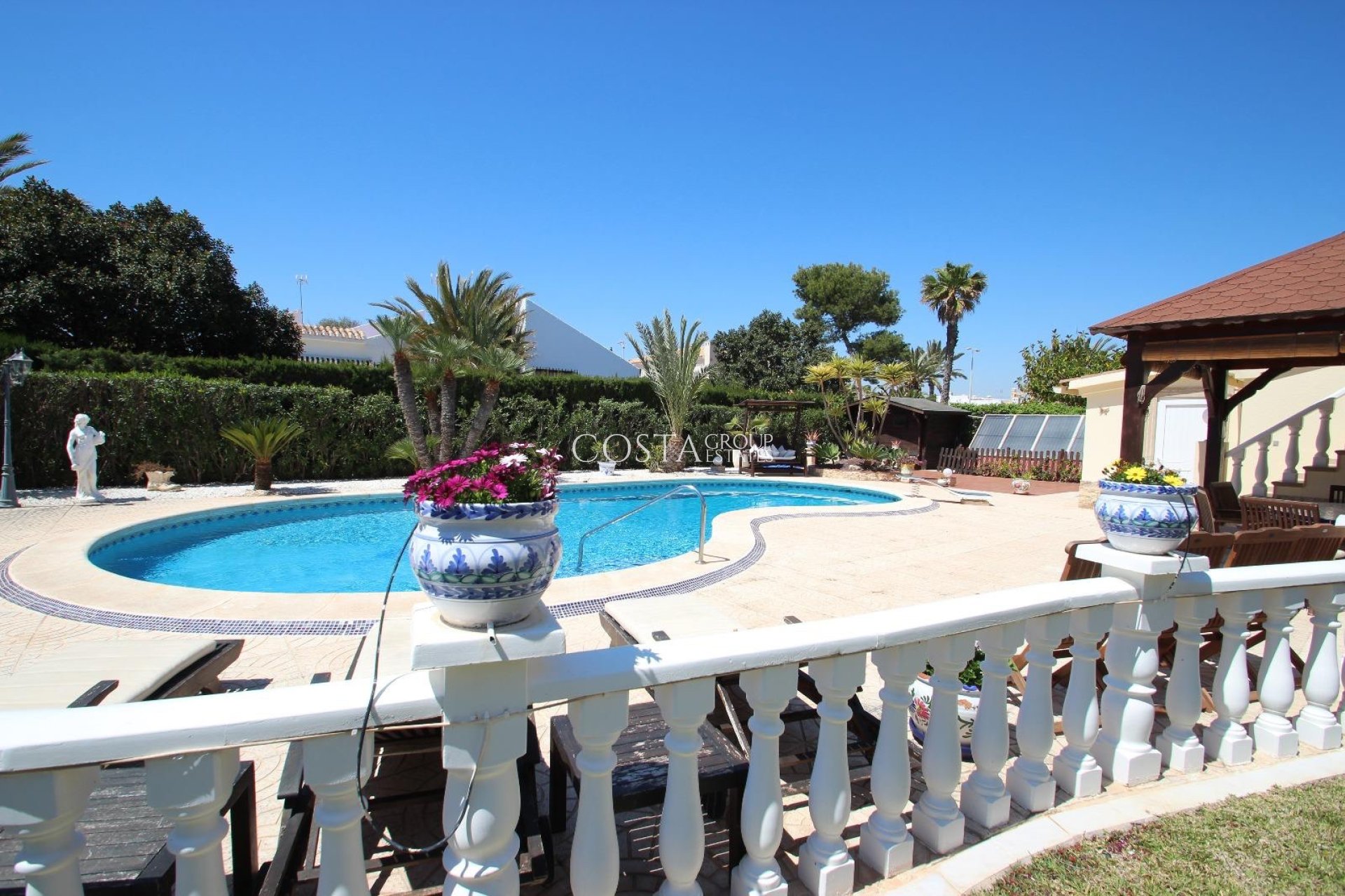 Herverkoop - Villa -
Torrevieja - Punta Prima