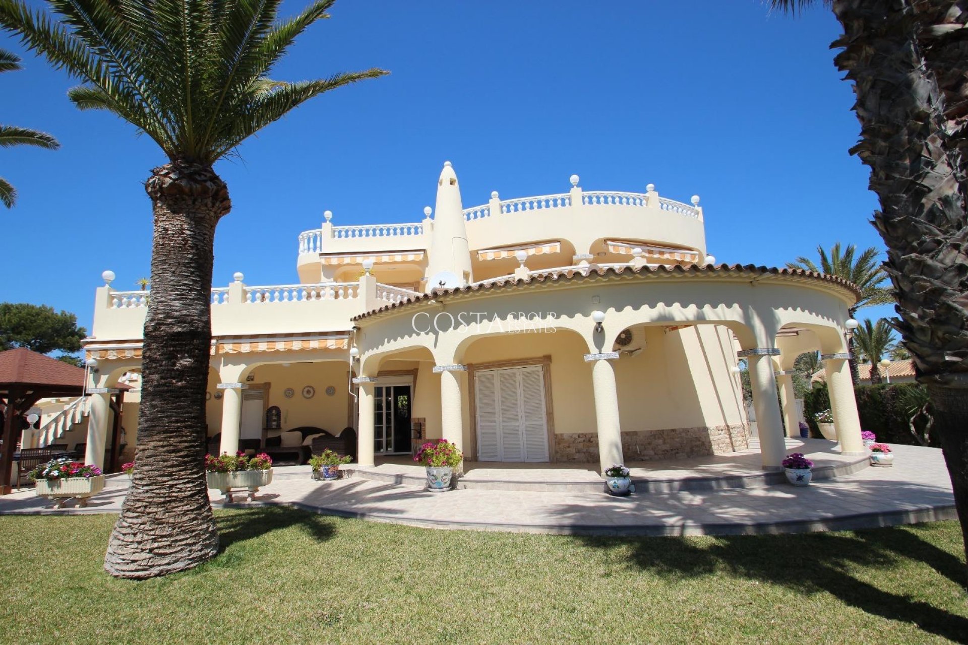 Herverkoop - Villa -
Torrevieja - Punta Prima