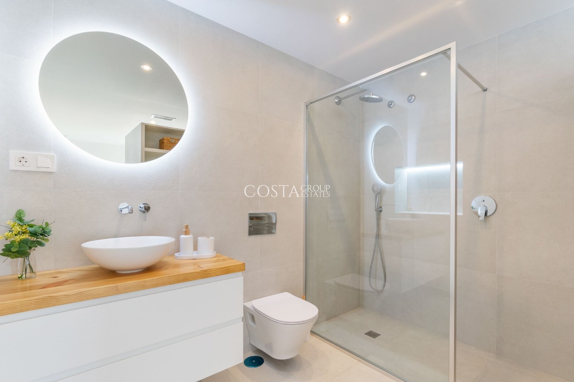 Herverkoop - Villa -
Torrevieja - Torreta Florida