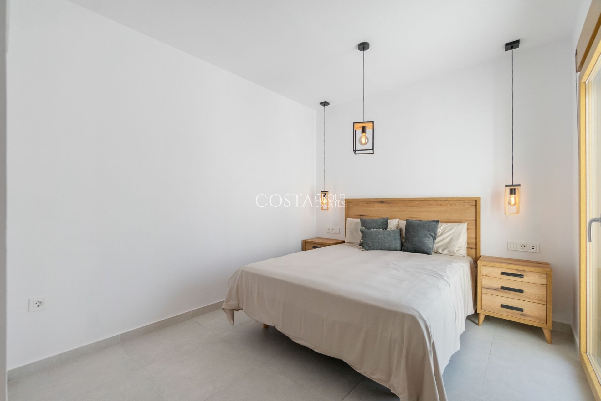 Herverkoop - Villa -
Torrevieja - Torreta Florida