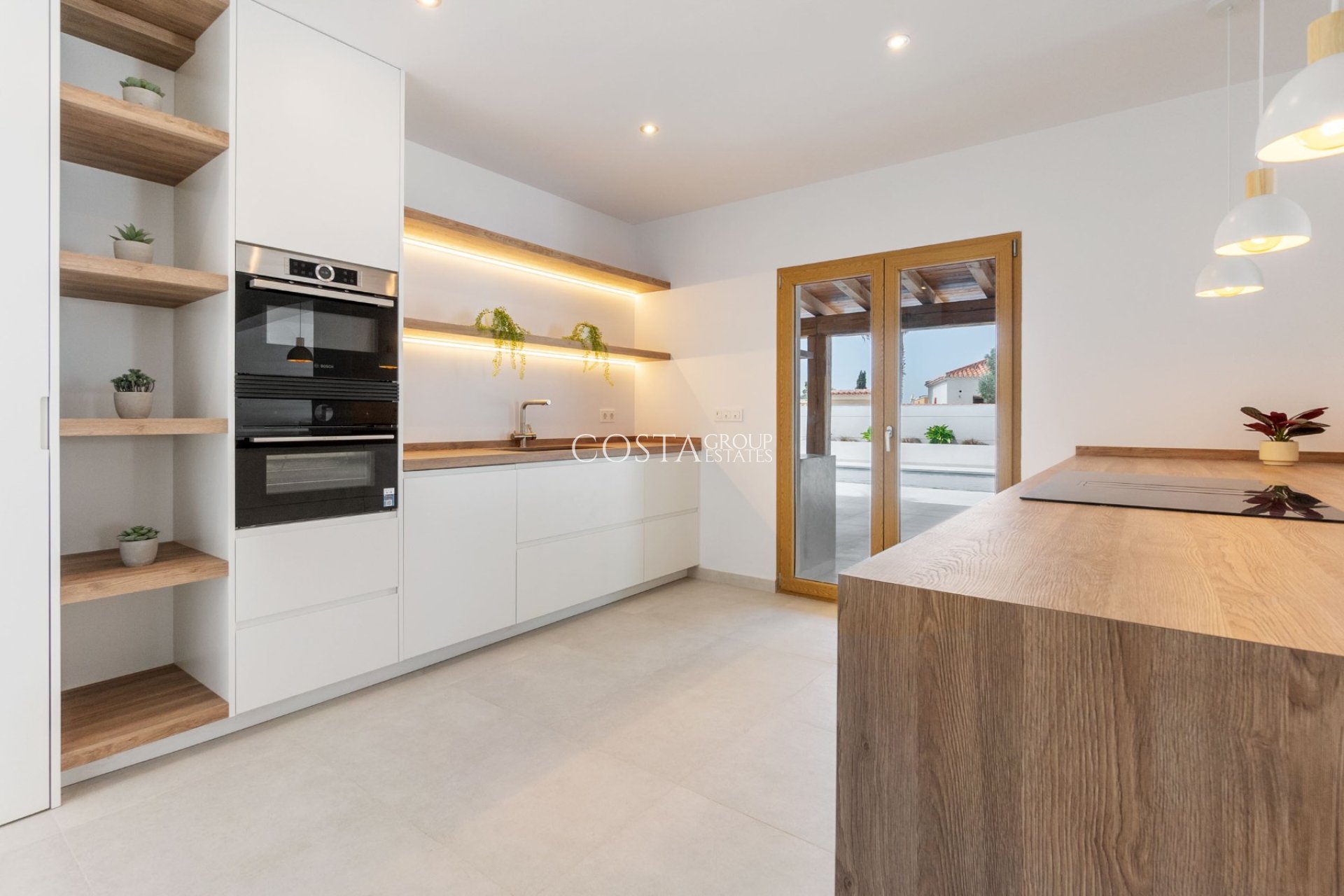 Herverkoop - Villa -
Torrevieja - Torreta Florida