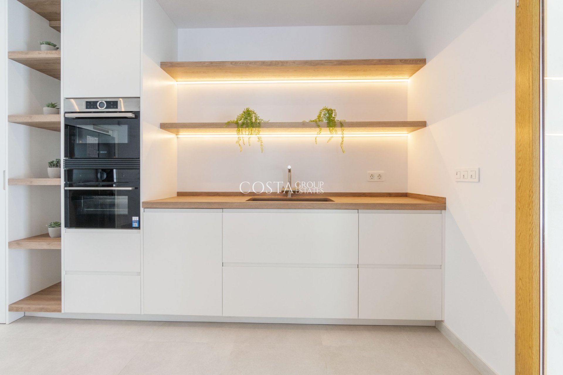 Herverkoop - Villa -
Torrevieja - Torreta Florida