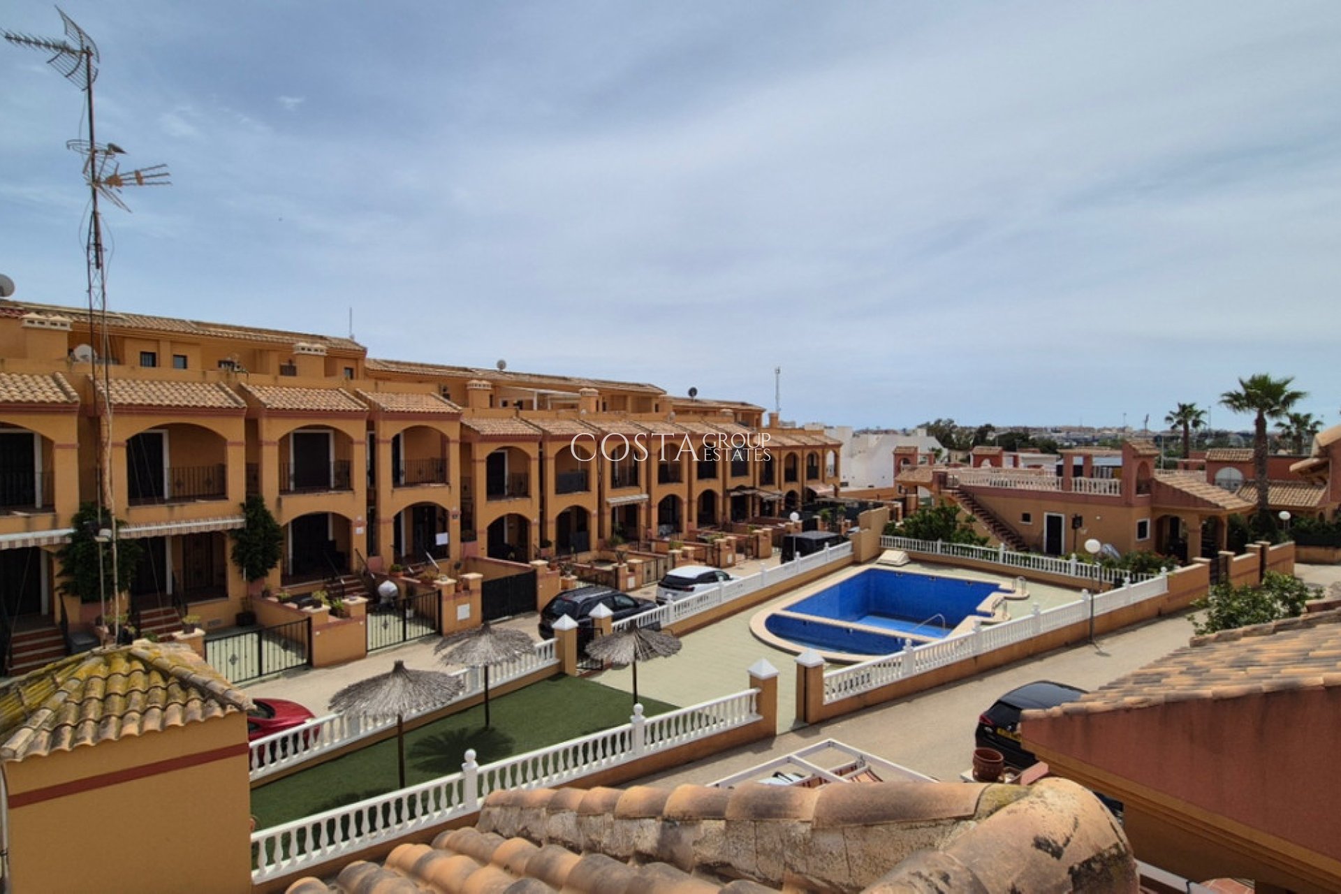 Herverkoop - Villa -
Torrevieja - Torrevieja Centro
