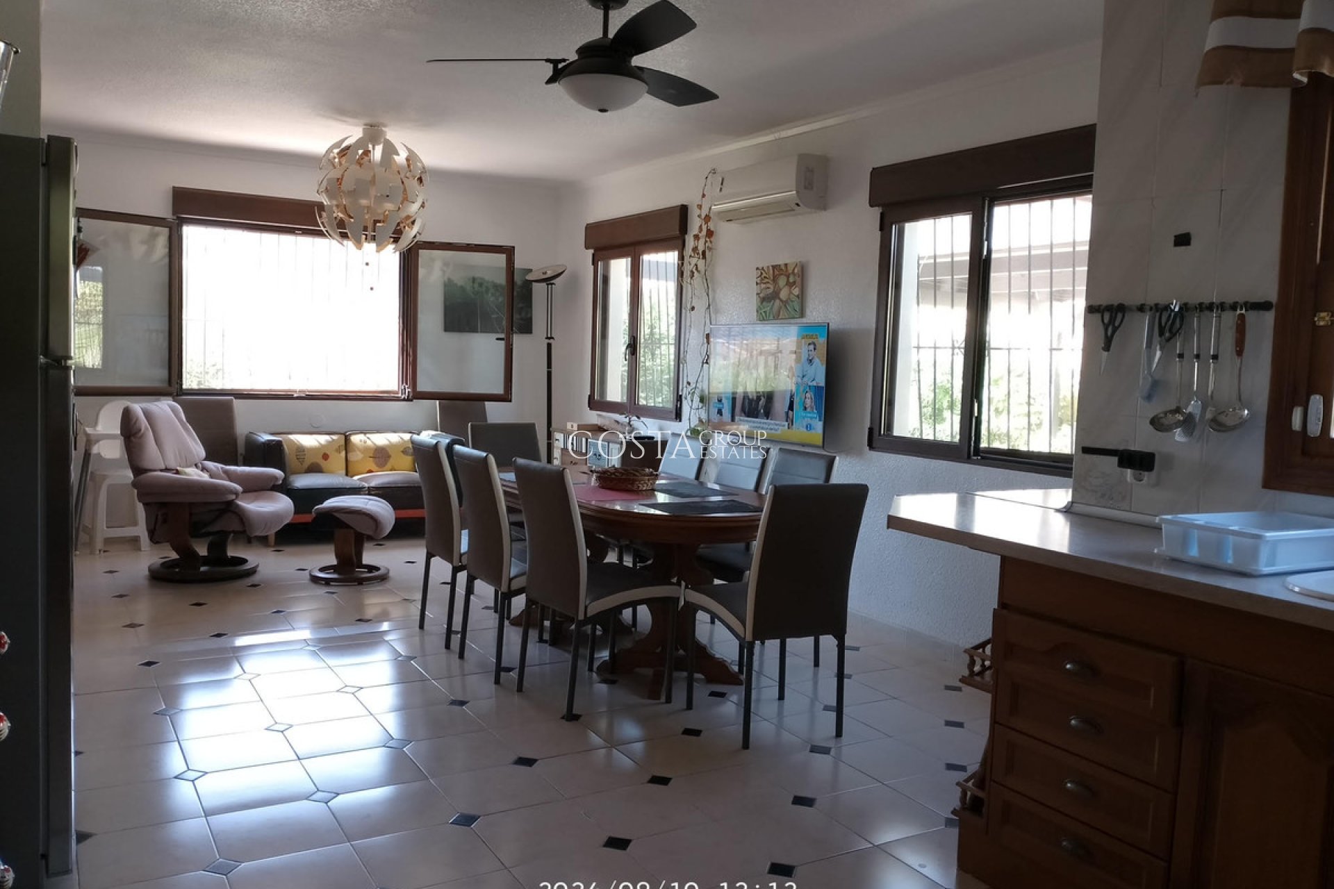 Herverkoop - Villa -
Torrevieja - Torrevieja Centro