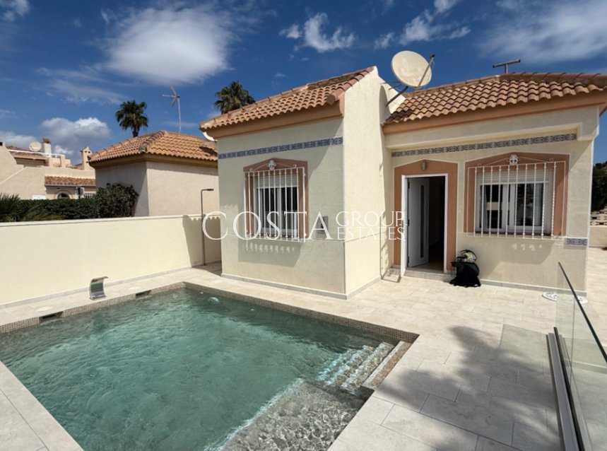 Herverkoop - Villa -
Torrevieja - Torrevieja Centro