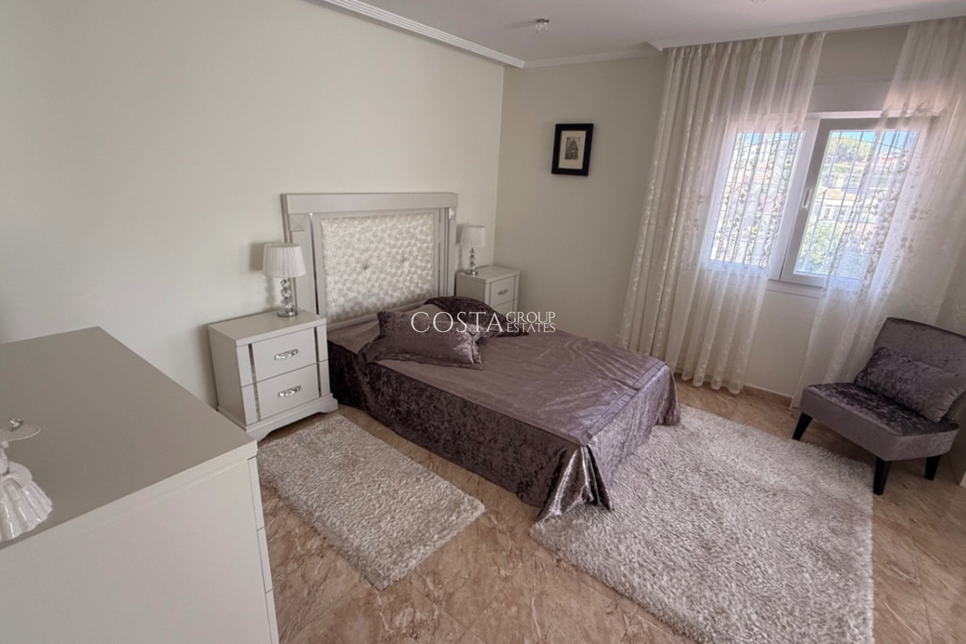 Herverkoop - Villa -
Torrevieja - Torrevieja Centro