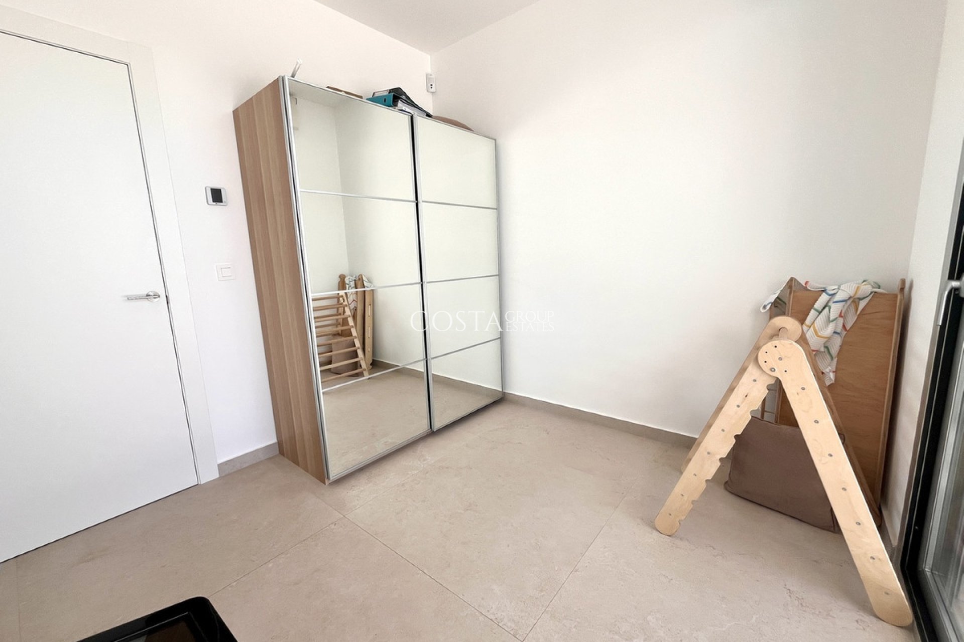 Herverkoop - Villa -
Torrevieja - Torrevieja Centro