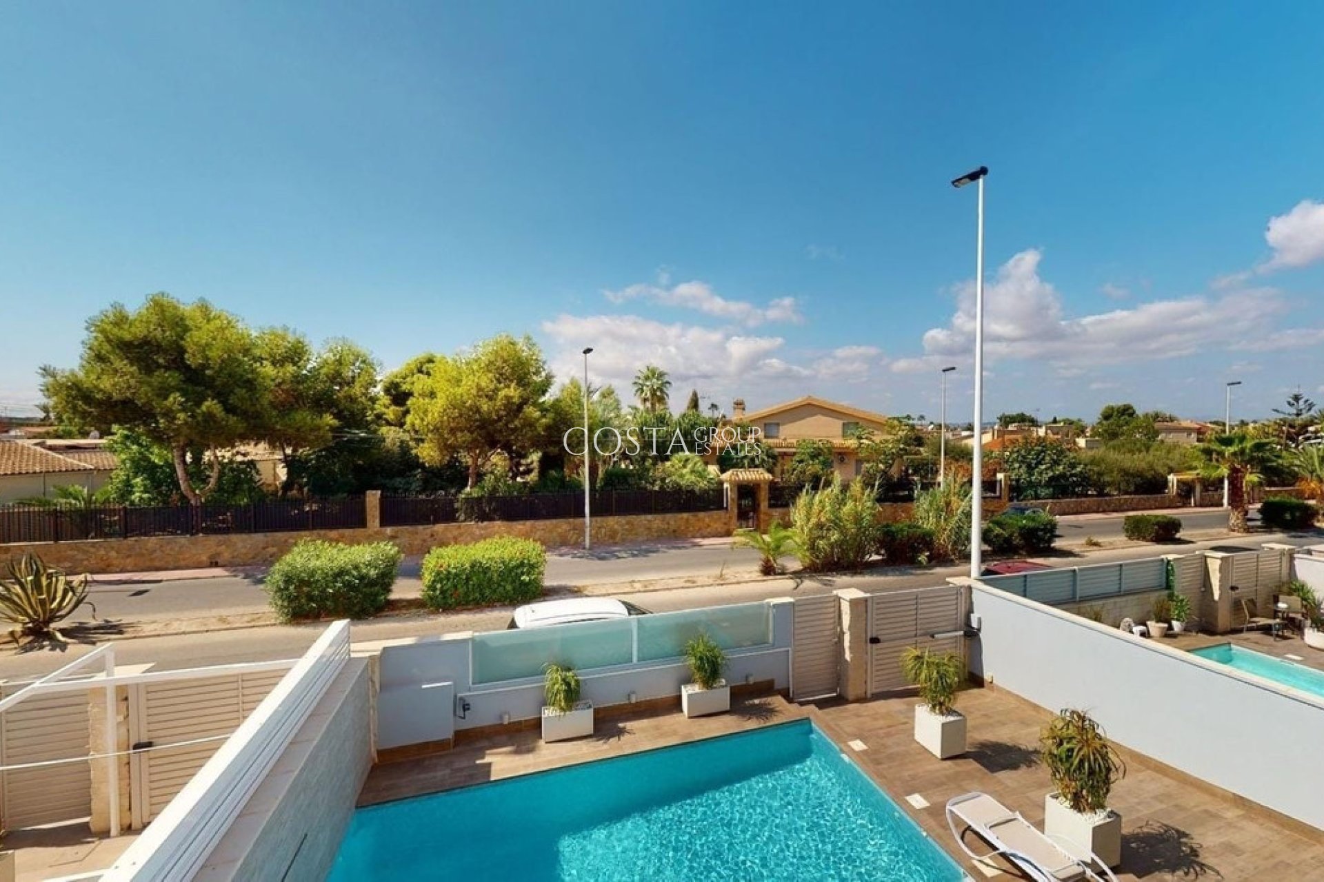 Herverkoop - Villa -
Torrevieja - Torrevieja Centro