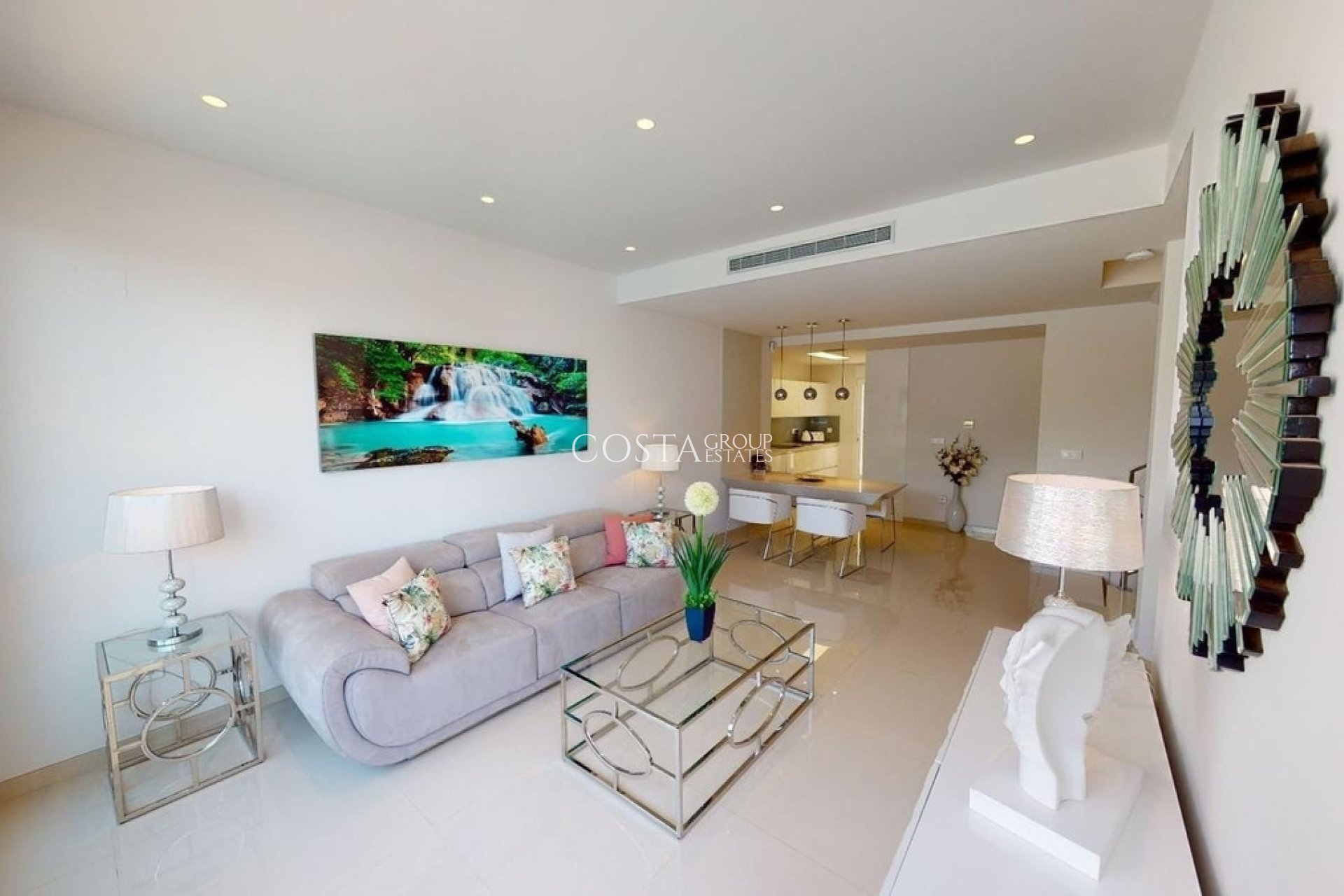 Herverkoop - Villa -
Torrevieja - Torrevieja Centro