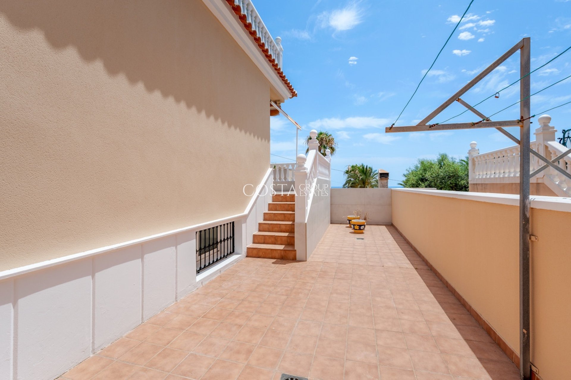 Herverkoop - Villa -
Torrevieja - Torrevieja Centro