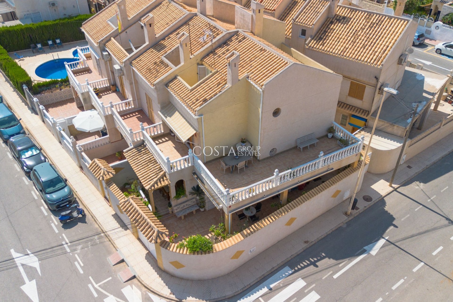 Herverkoop - Villa -
Torrevieja - Torrevieja Centro