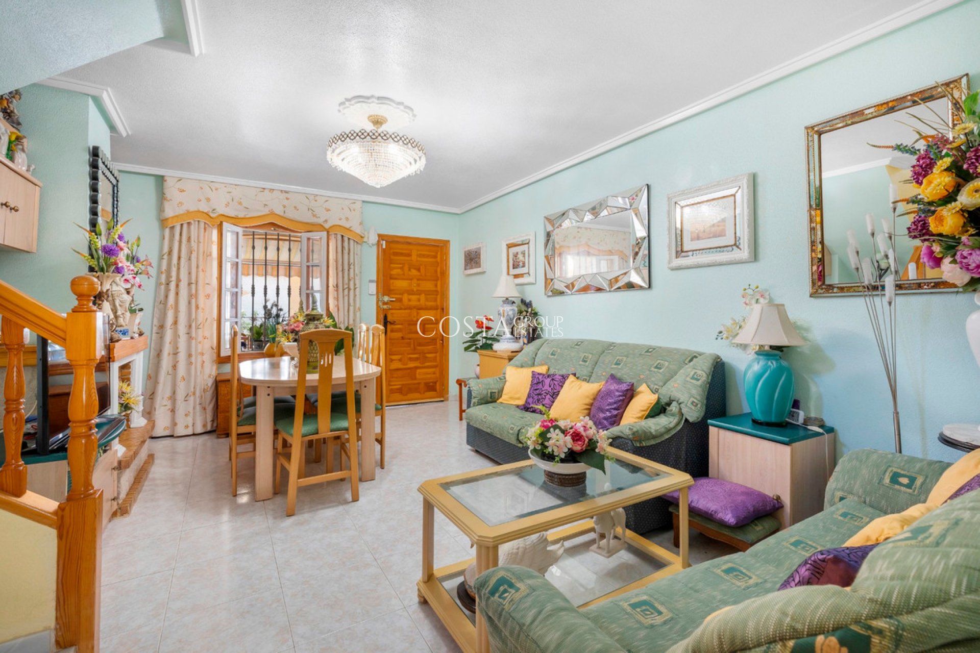 Herverkoop - Villa -
Torrevieja - Torrevieja Centro