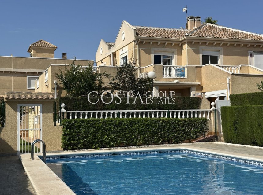 Herverkoop - Villa -
Torrevieja - Torrevieja Centro