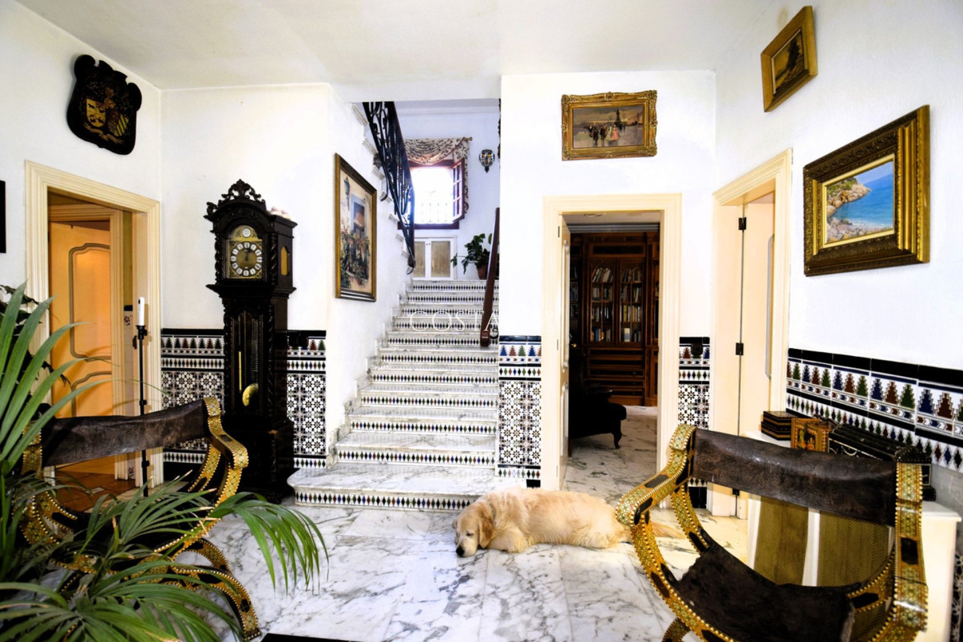 Herverkoop - Villa -
Torrevieja - Torrevieja Centro