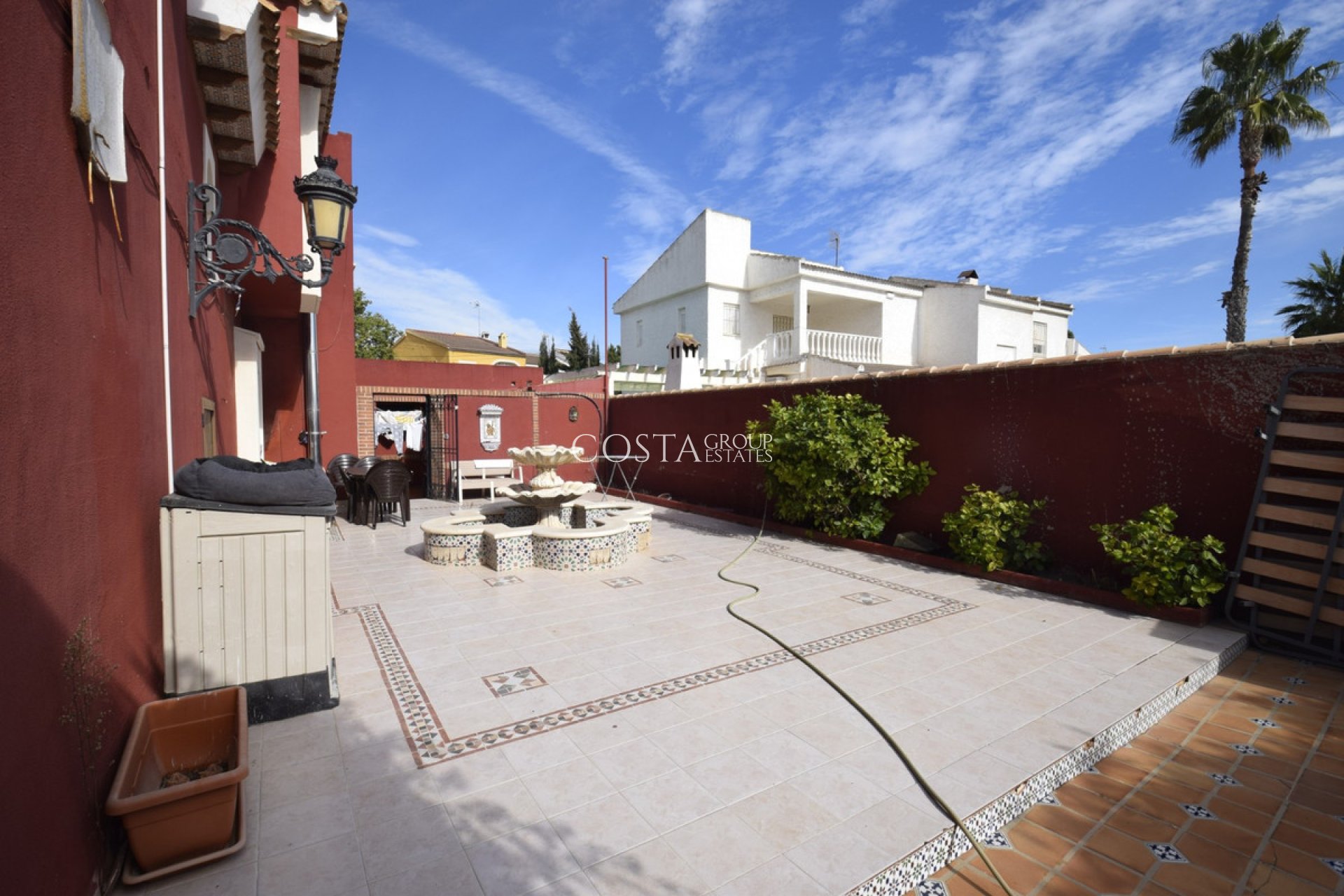 Herverkoop - Villa -
Torrevieja - Torrevieja Centro