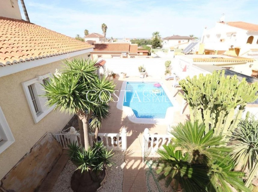 Herverkoop - Villa -
Torrevieja - Torrevieja Centro