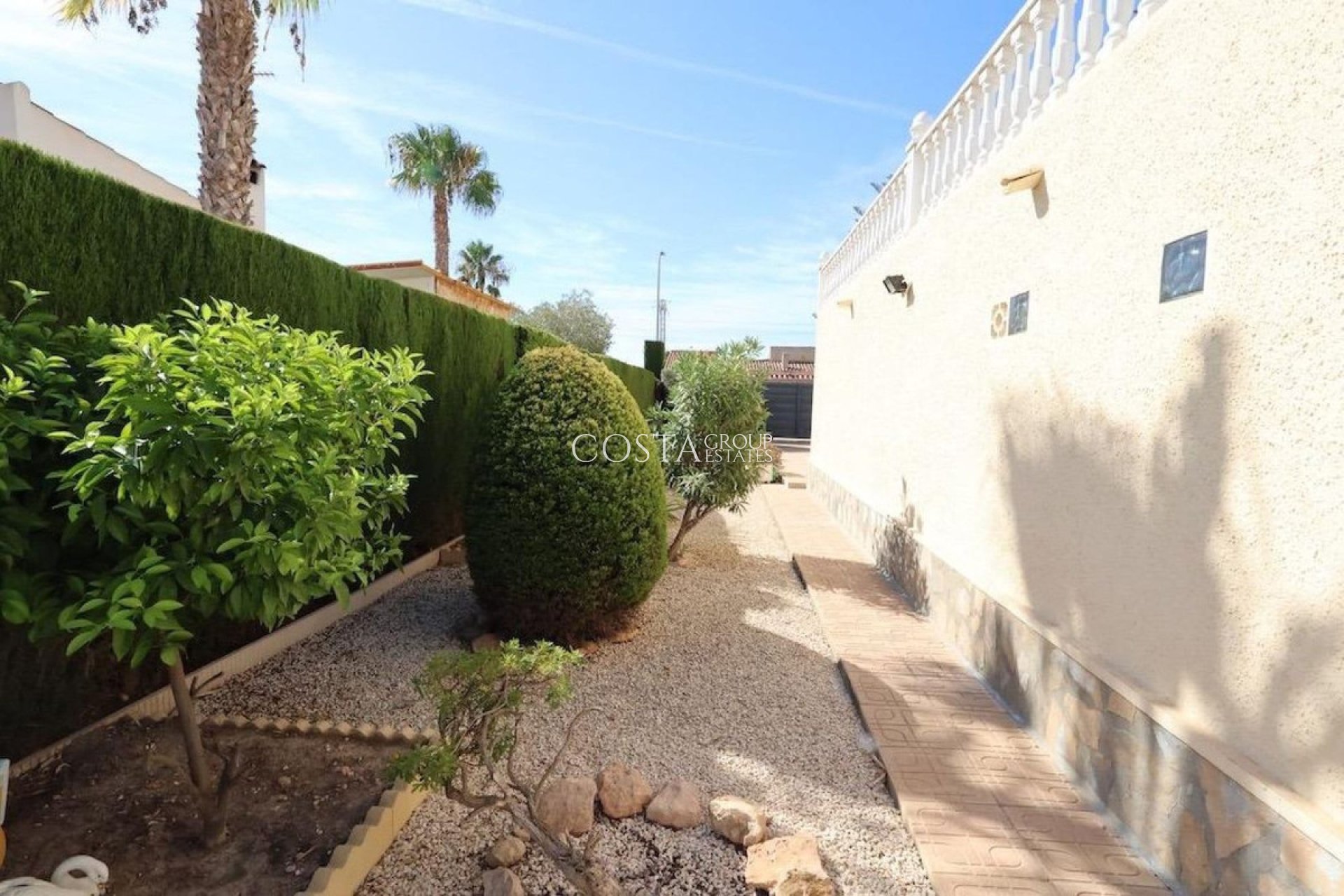 Herverkoop - Villa -
Torrevieja - Torrevieja Centro
