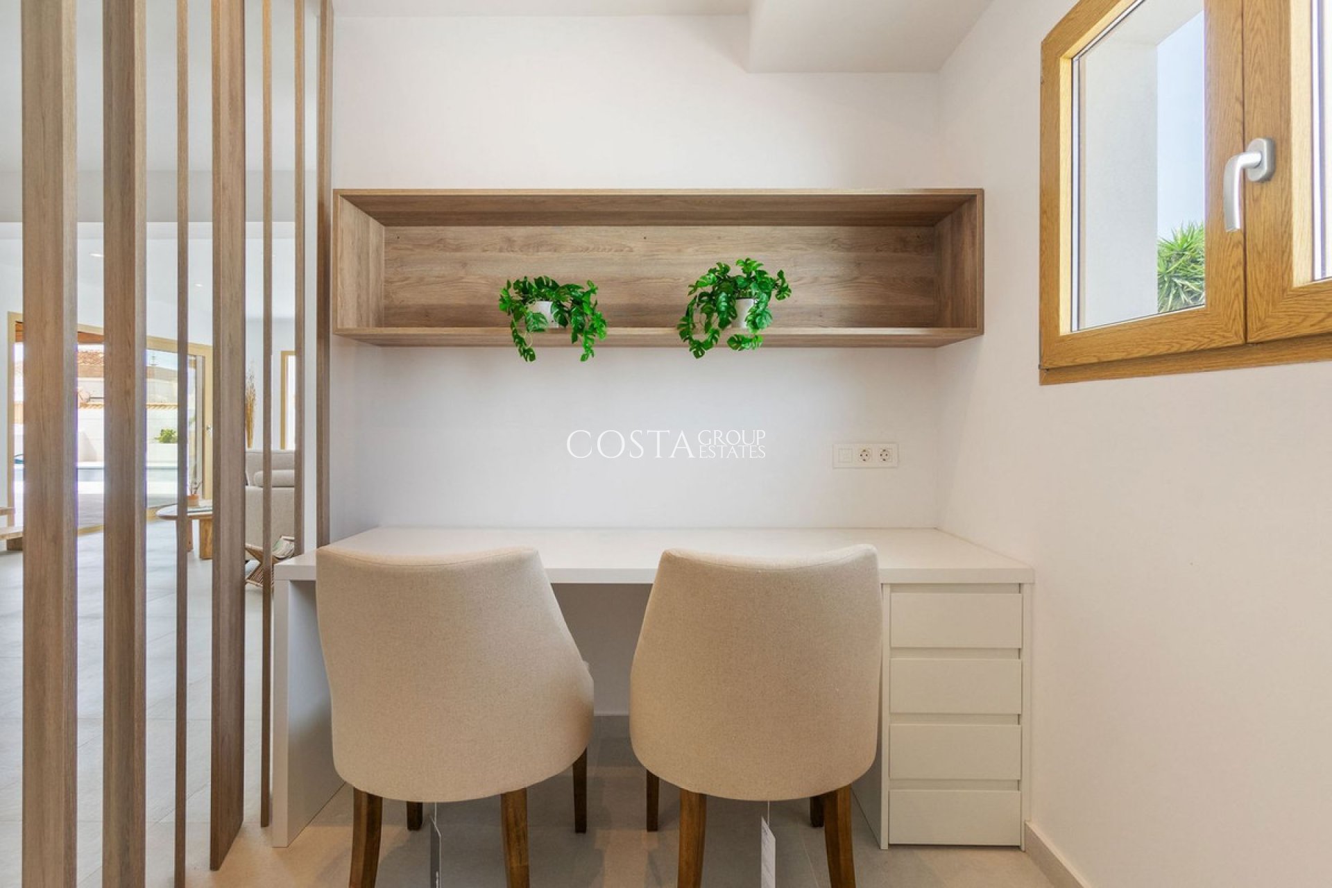 Herverkoop - Villa -
Torrevieja - Torrevieja Centro