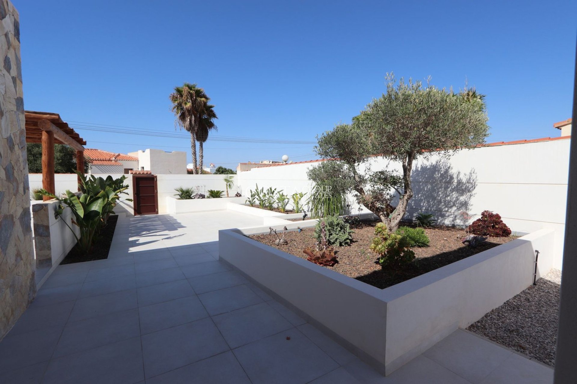 Herverkoop - Villa -
Torrevieja - Torrevieja Centro