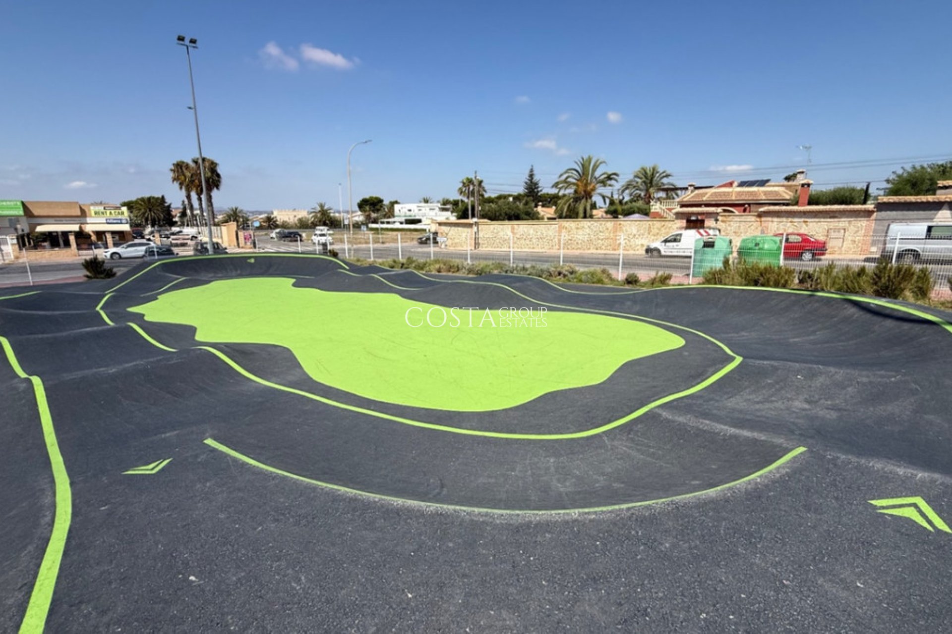 Herverkoop - Villa -
Torrevieja - Torrevieja Centro