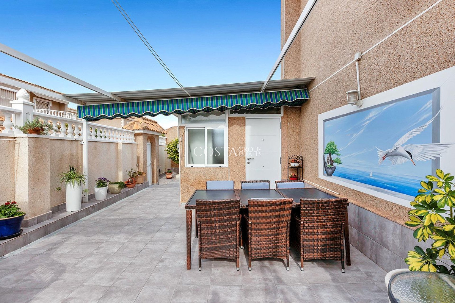 Herverkoop - Villa -
Torrevieja - Torrevieja Centro