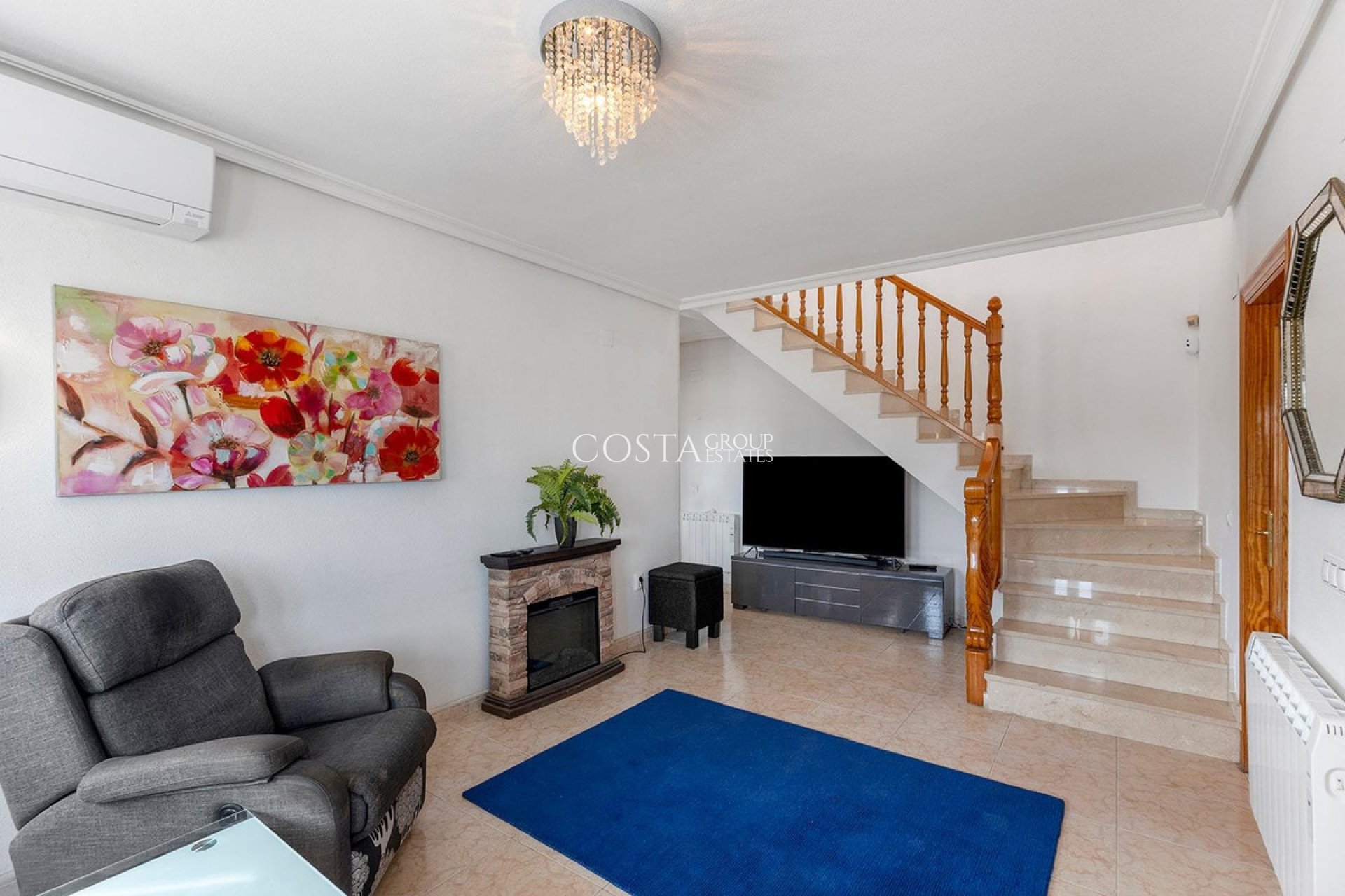 Herverkoop - Villa -
Torrevieja - Torrevieja Centro