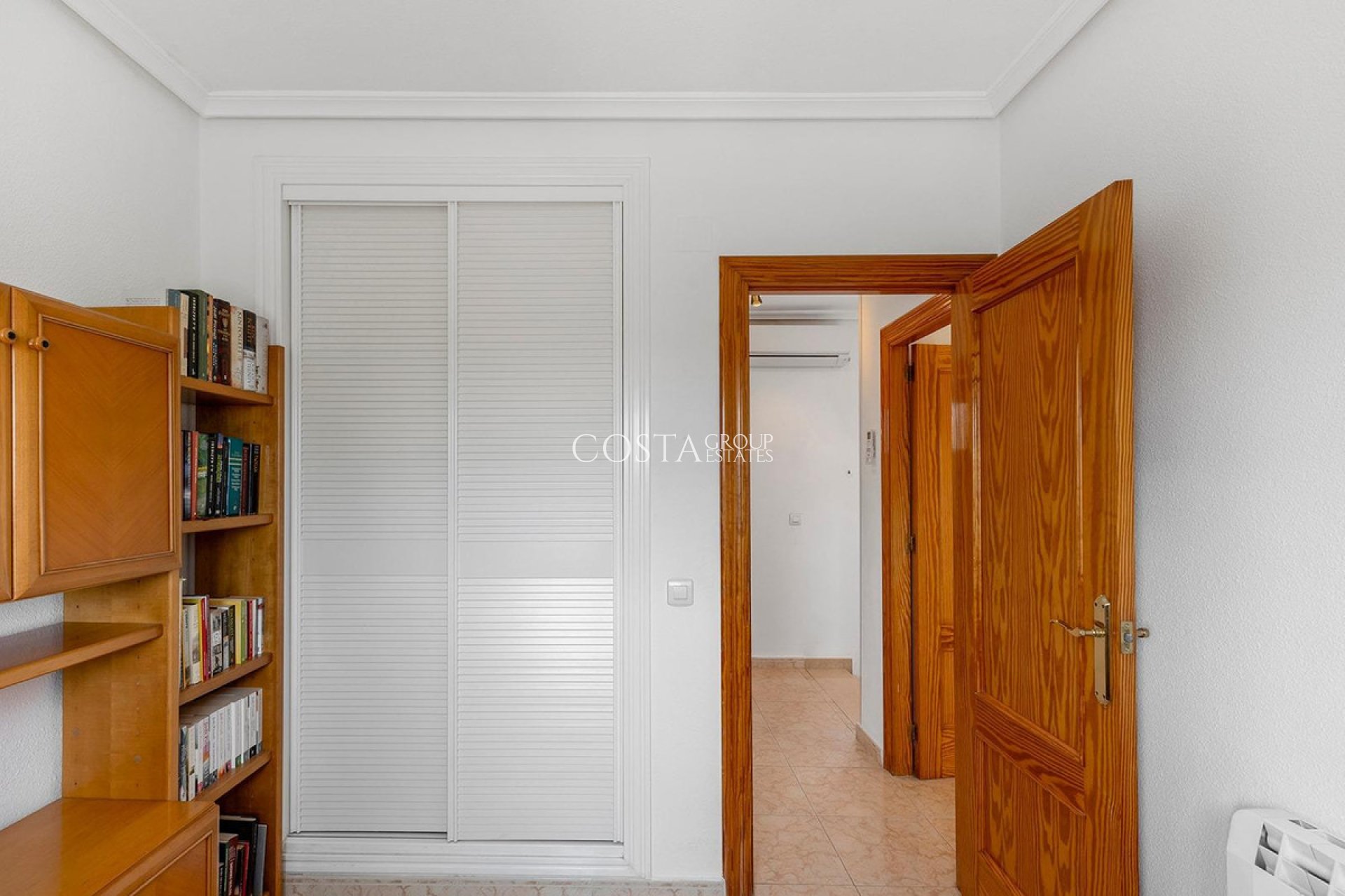 Herverkoop - Villa -
Torrevieja - Torrevieja Centro