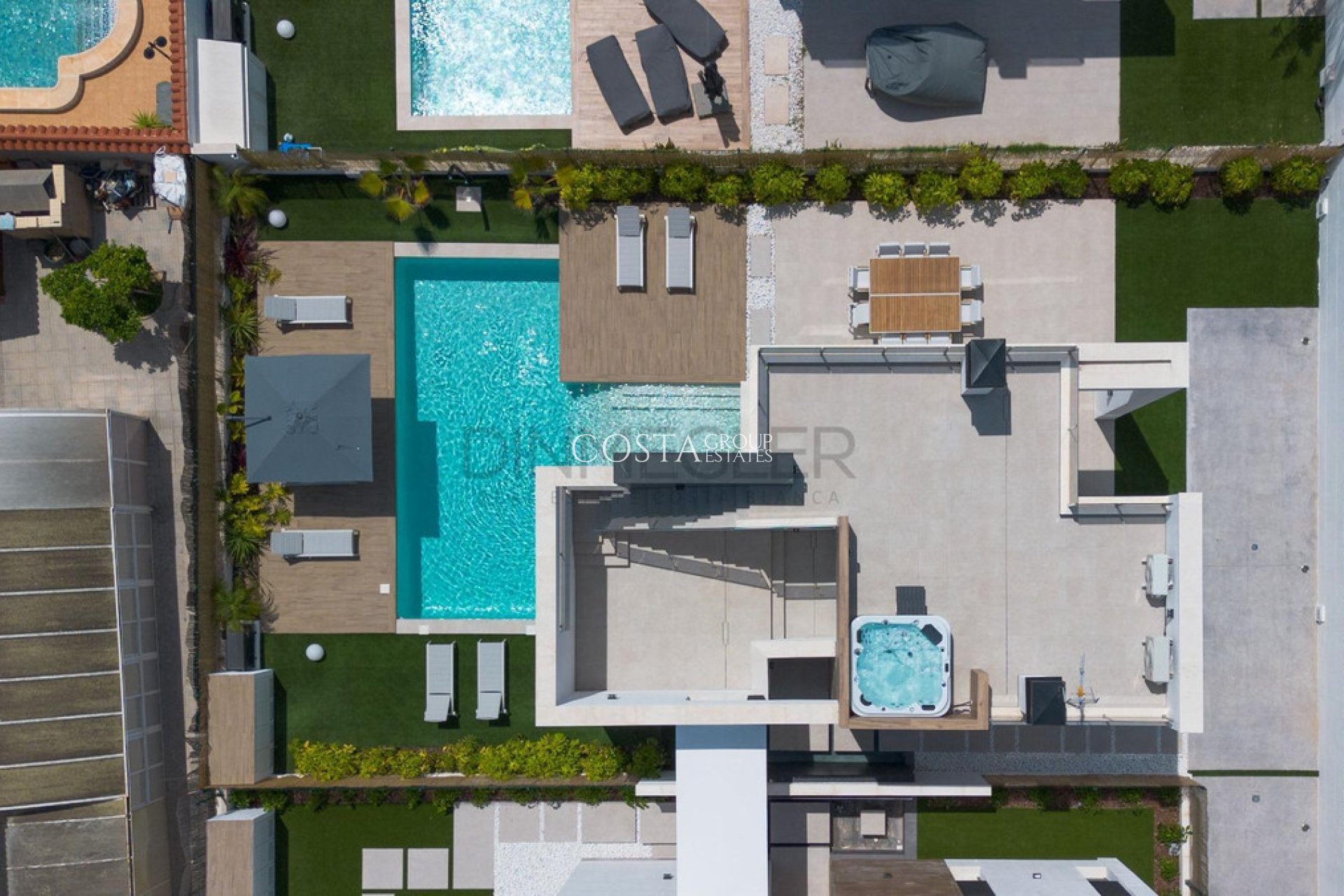 Herverkoop - Villa -
Torrevieja - Torrevieja Centro