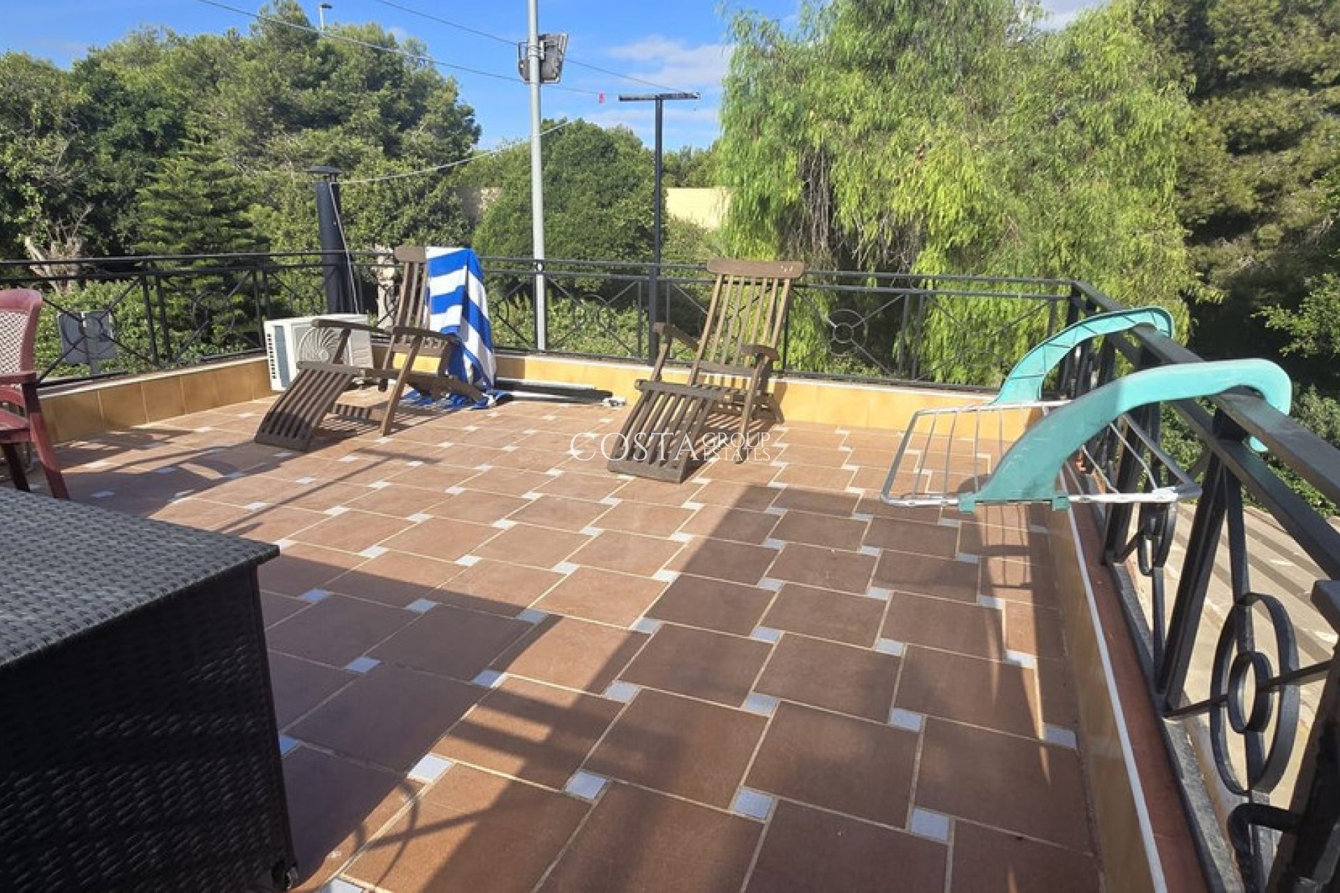 Herverkoop - Villa -
Torrevieja - Torrevieja Centro