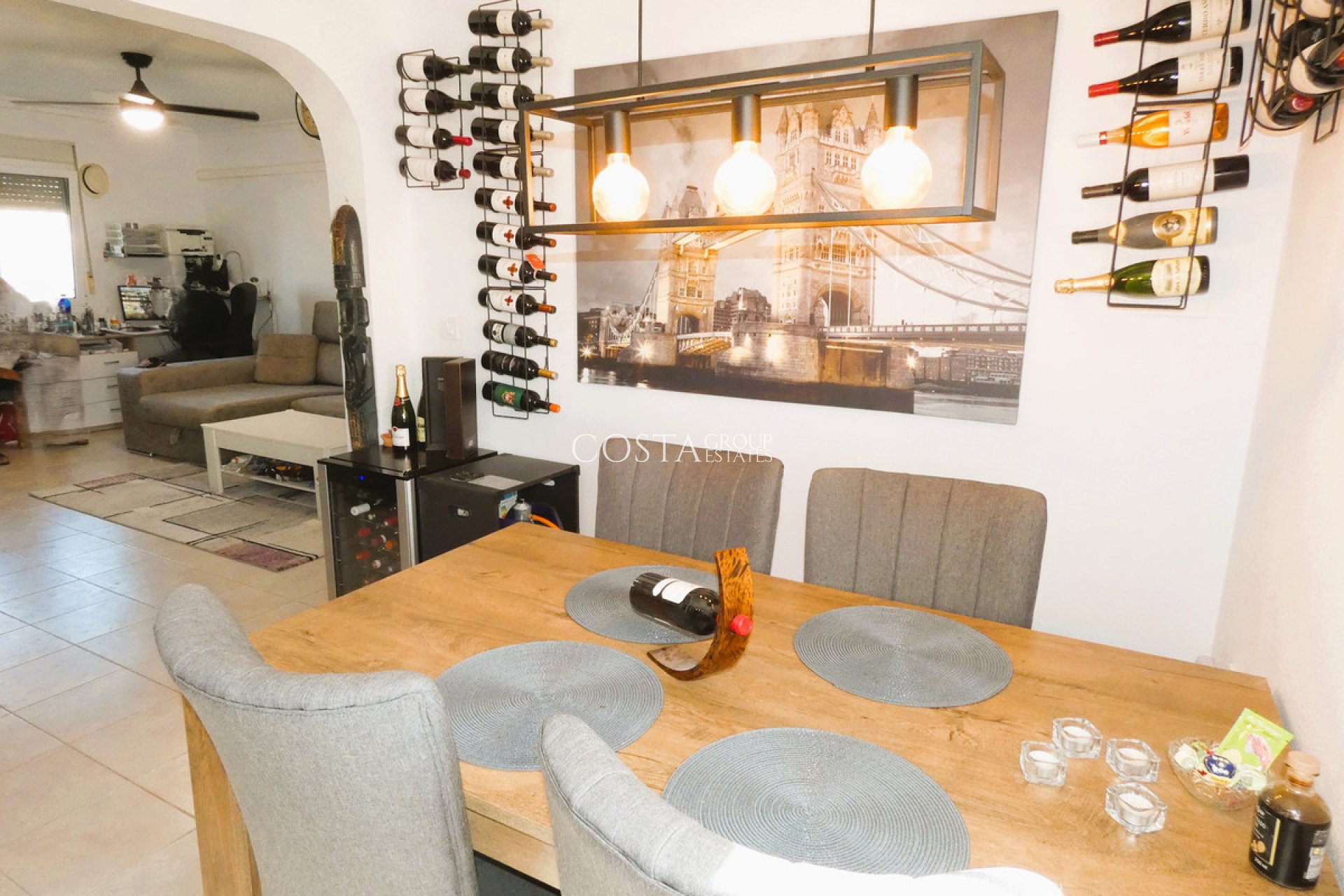 Herverkoop - Villa -
Torrevieja - Torrevieja Centro