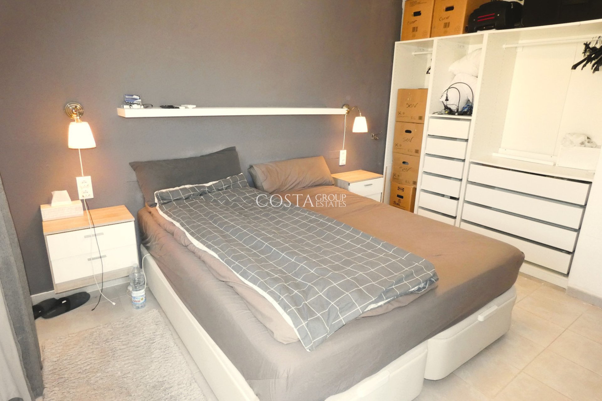 Herverkoop - Villa -
Torrevieja - Torrevieja Centro