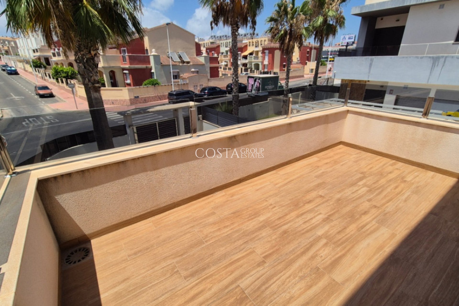 Herverkoop - Villa -
Torrevieja - Torrevieja Centro